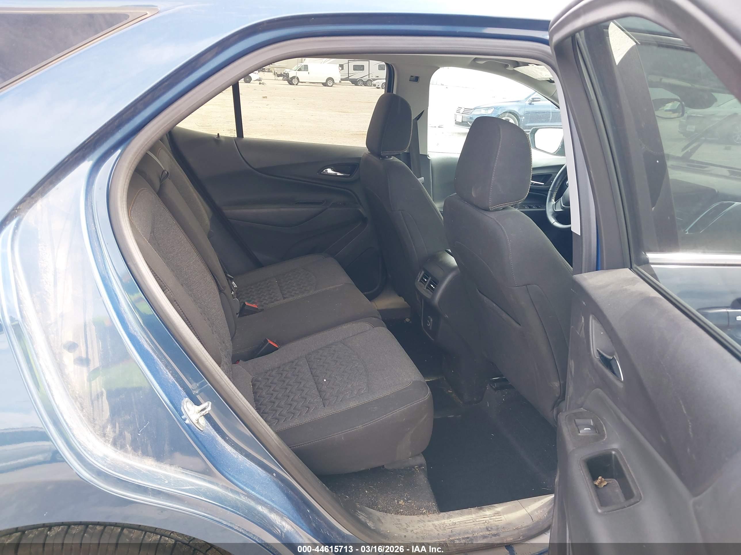 CHEVROLET EQUINOX image 8
