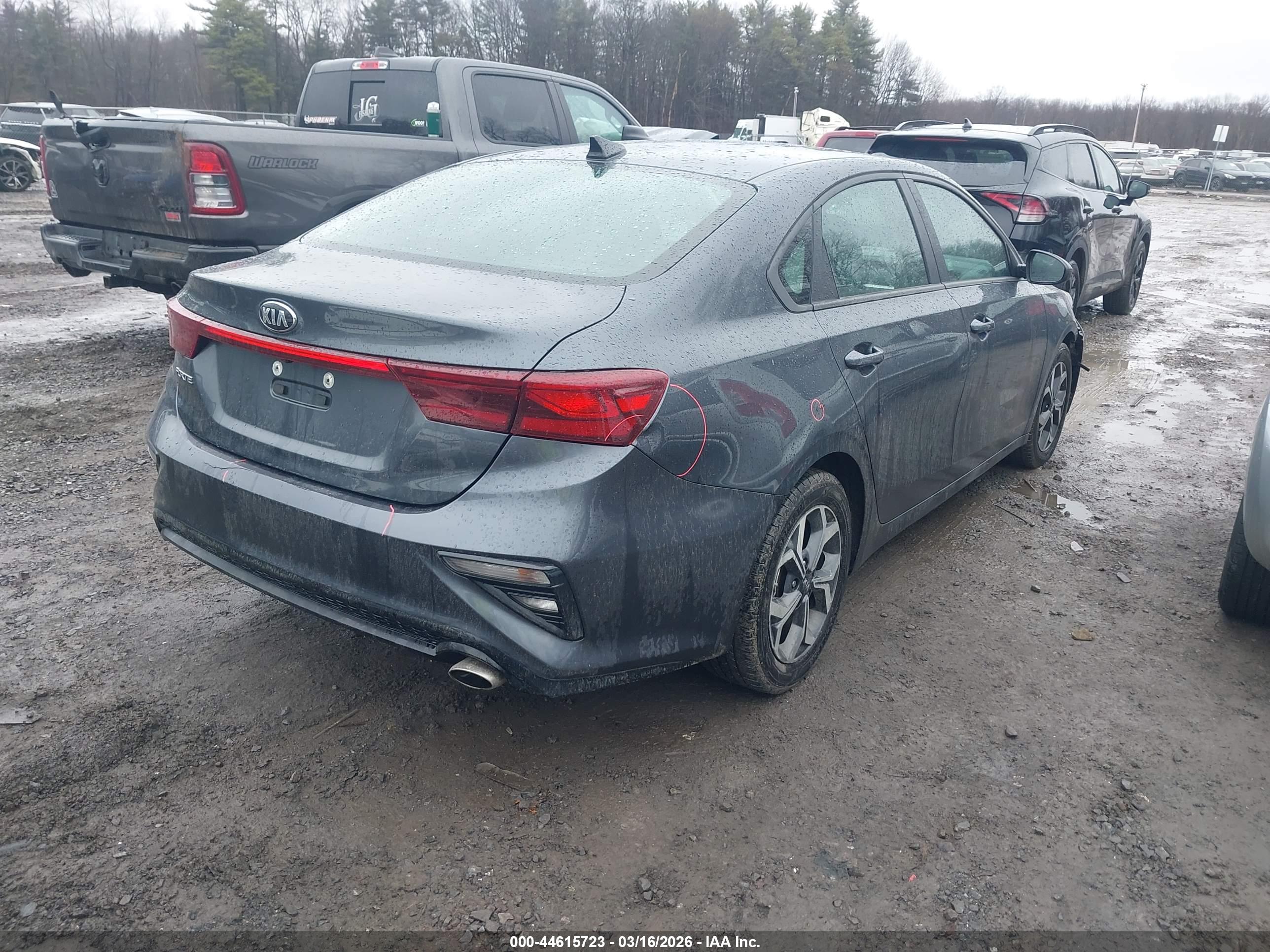 KIA FORTE image 4