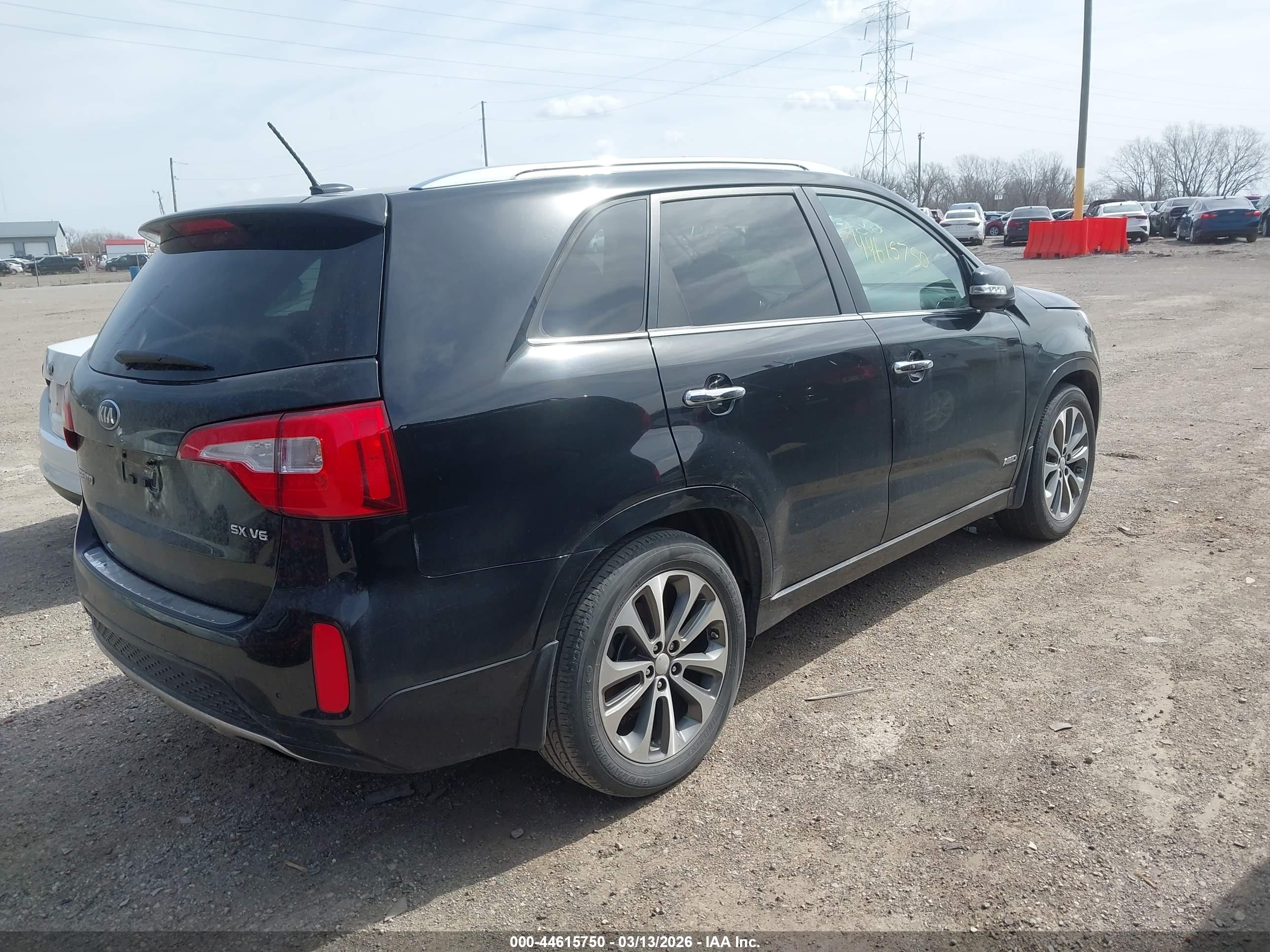 KIA SORENTO image 4