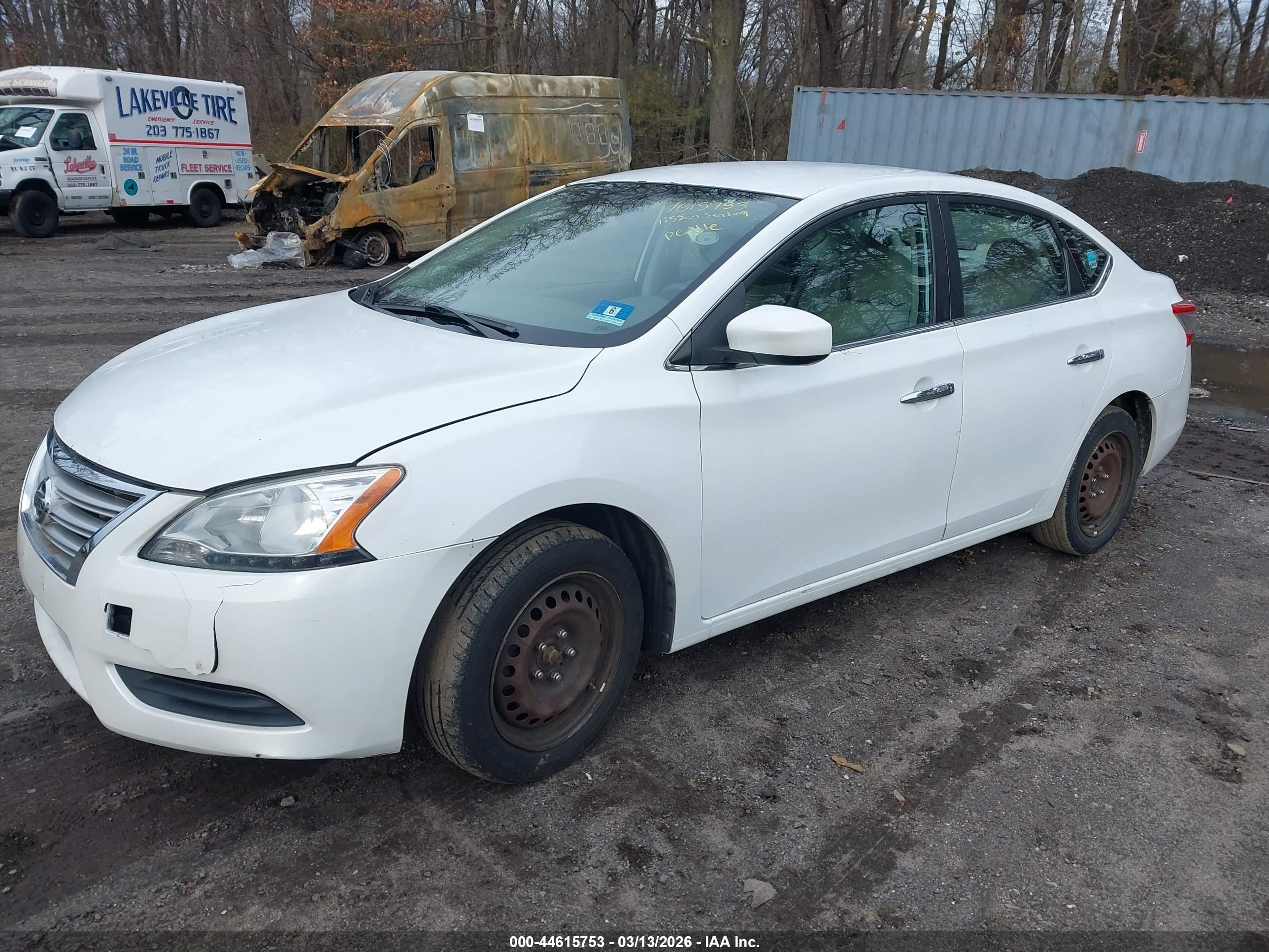 NISSAN SENTRA image 2