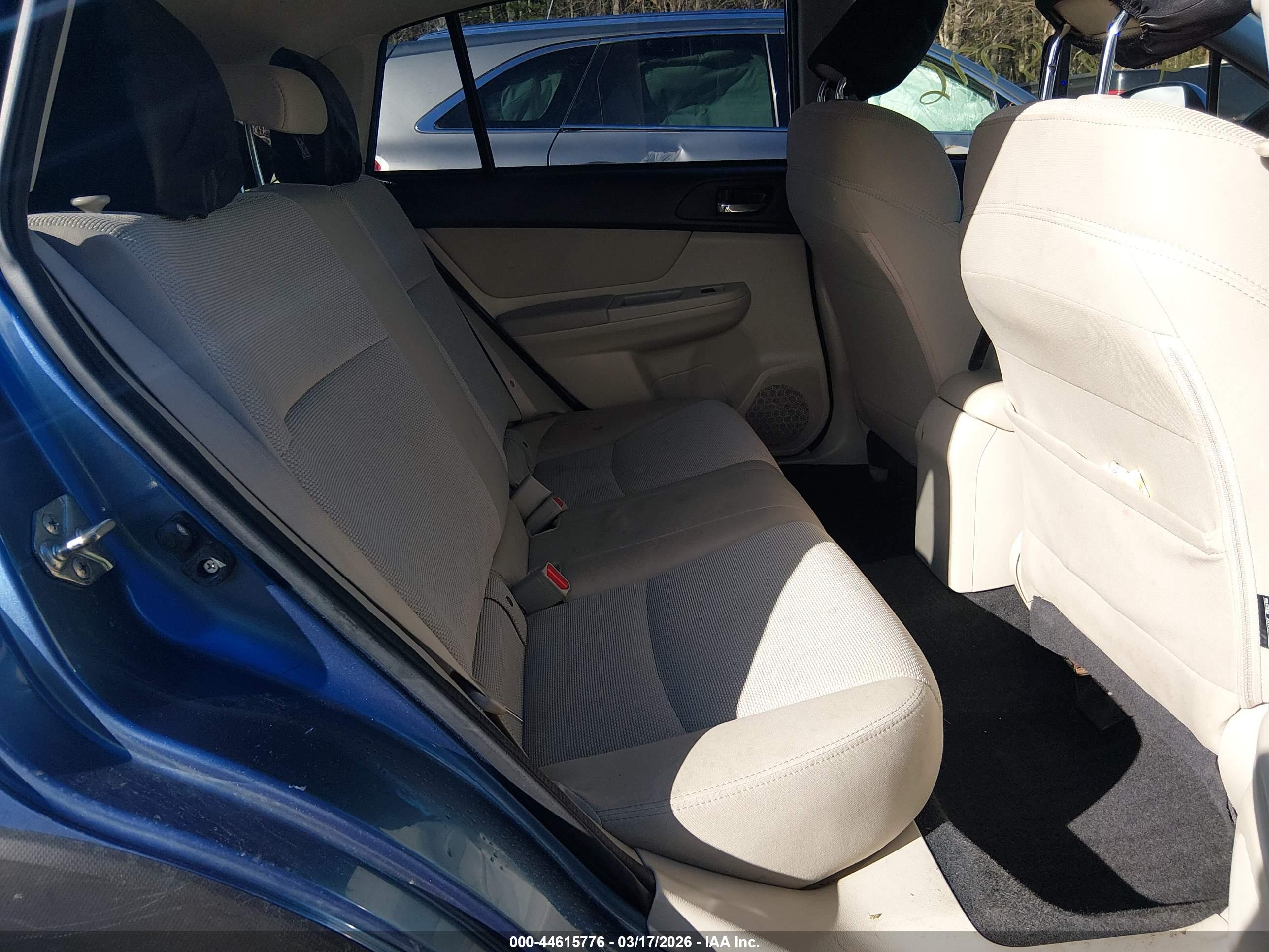 SUBARU XV image 8