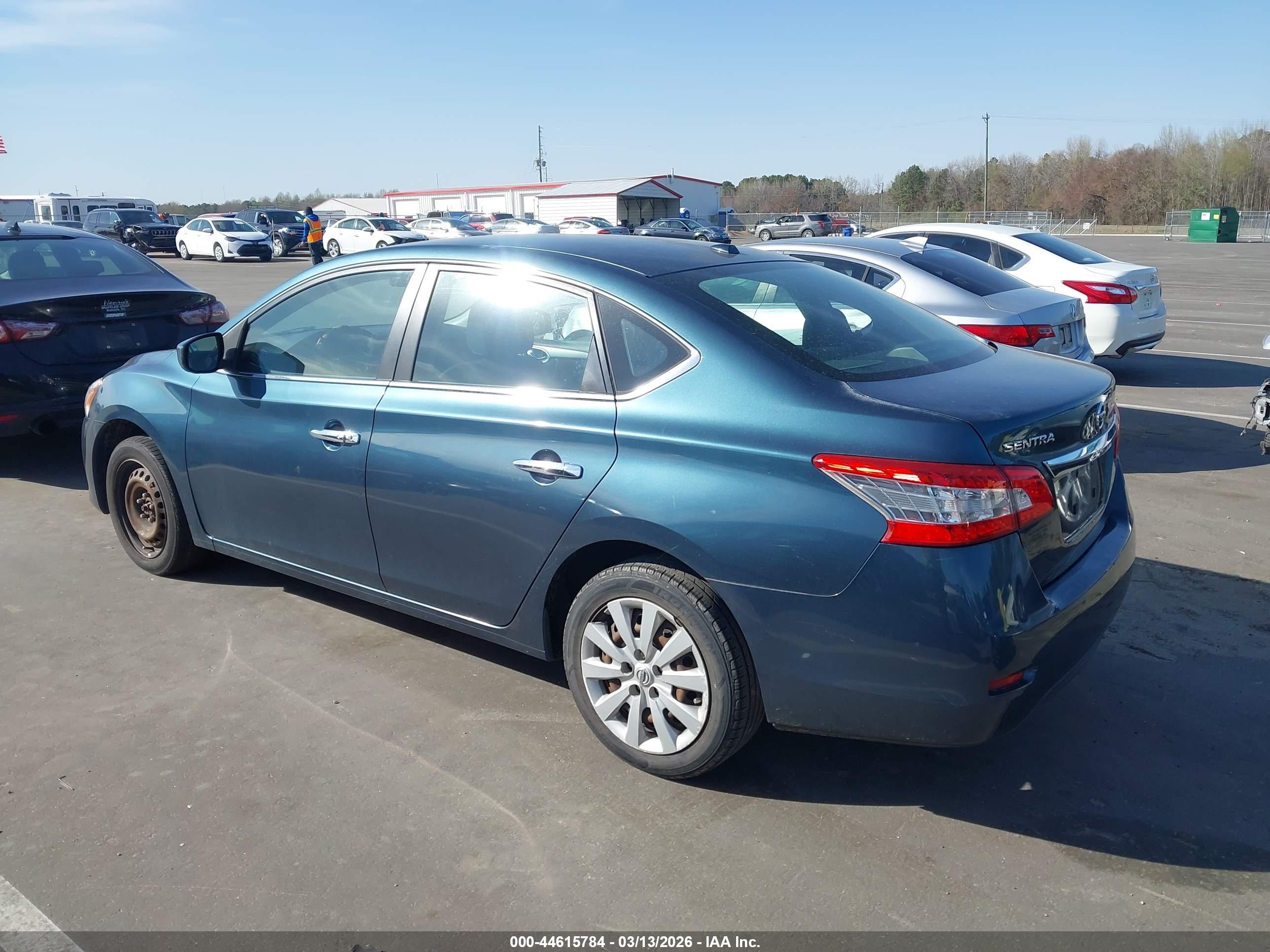 NISSAN SENTRA image 3