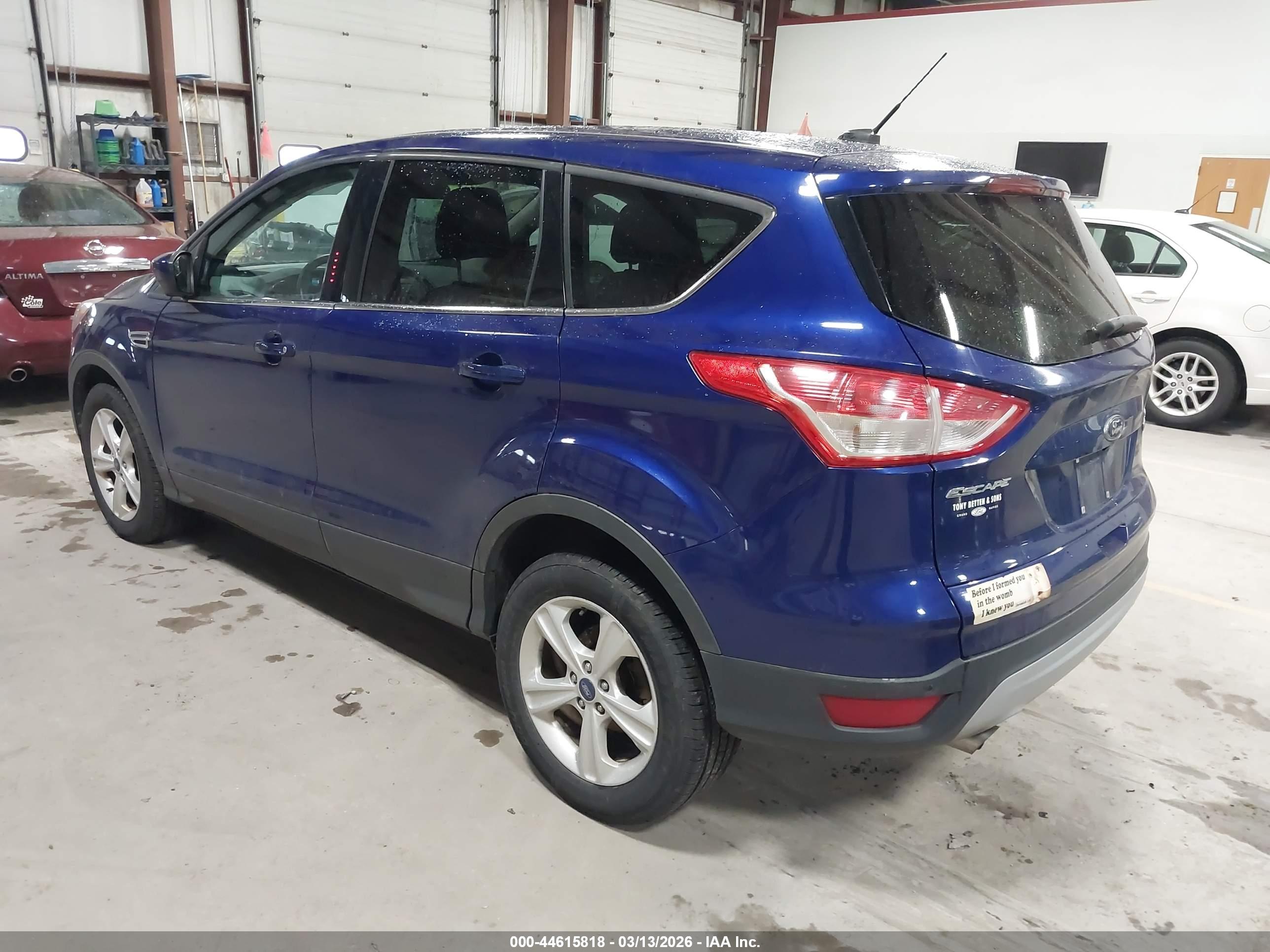 FORD ESCAPE image 3