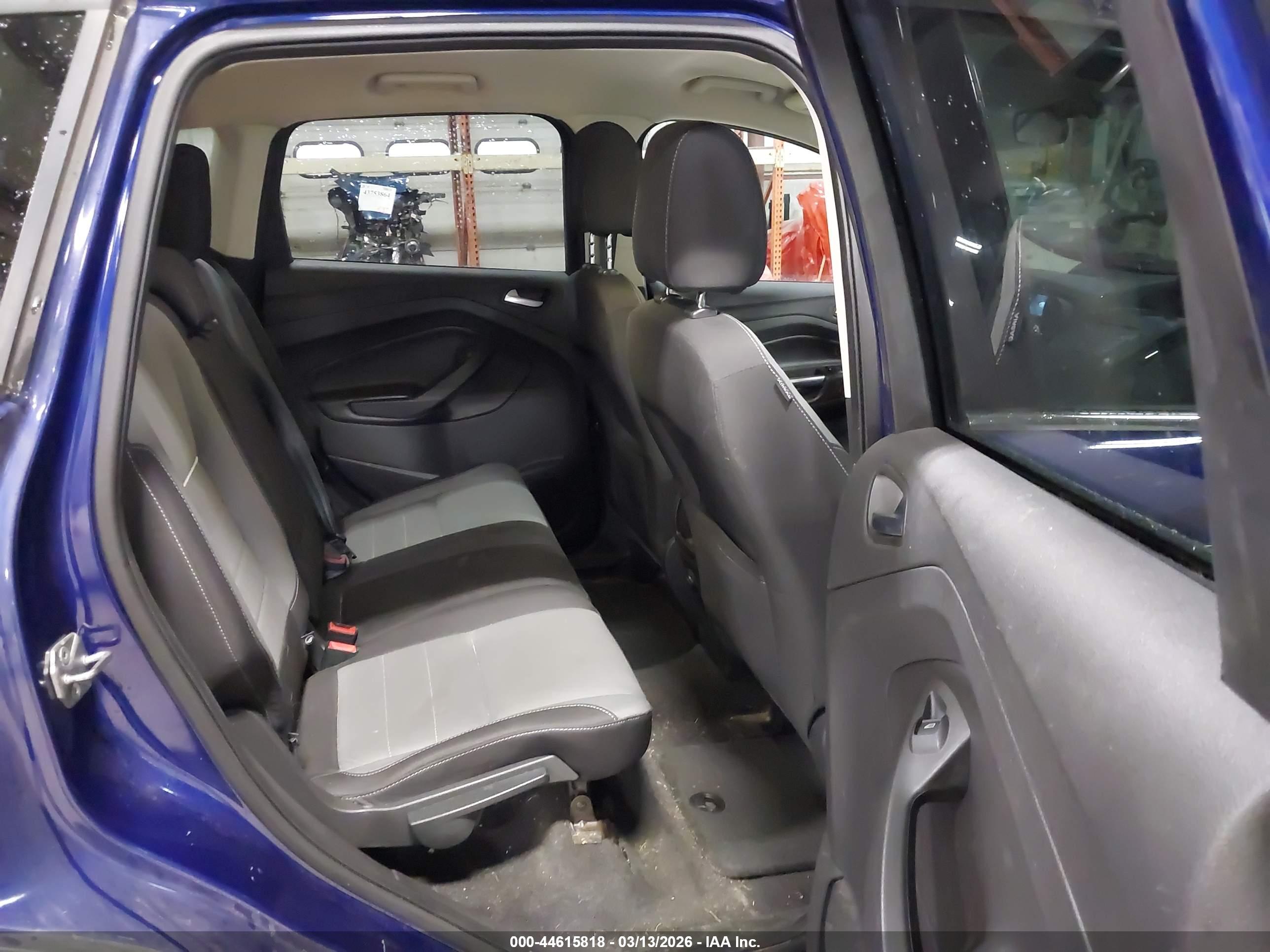 FORD ESCAPE image 8