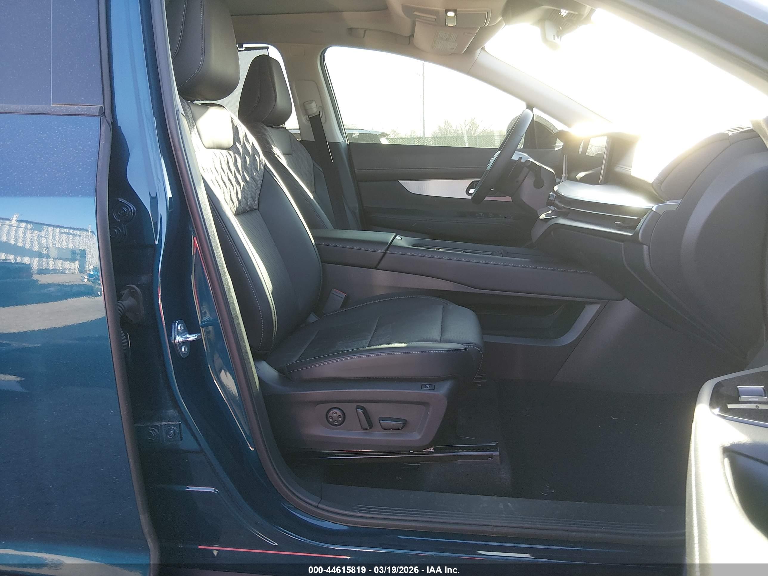 NISSAN MURANO image 5