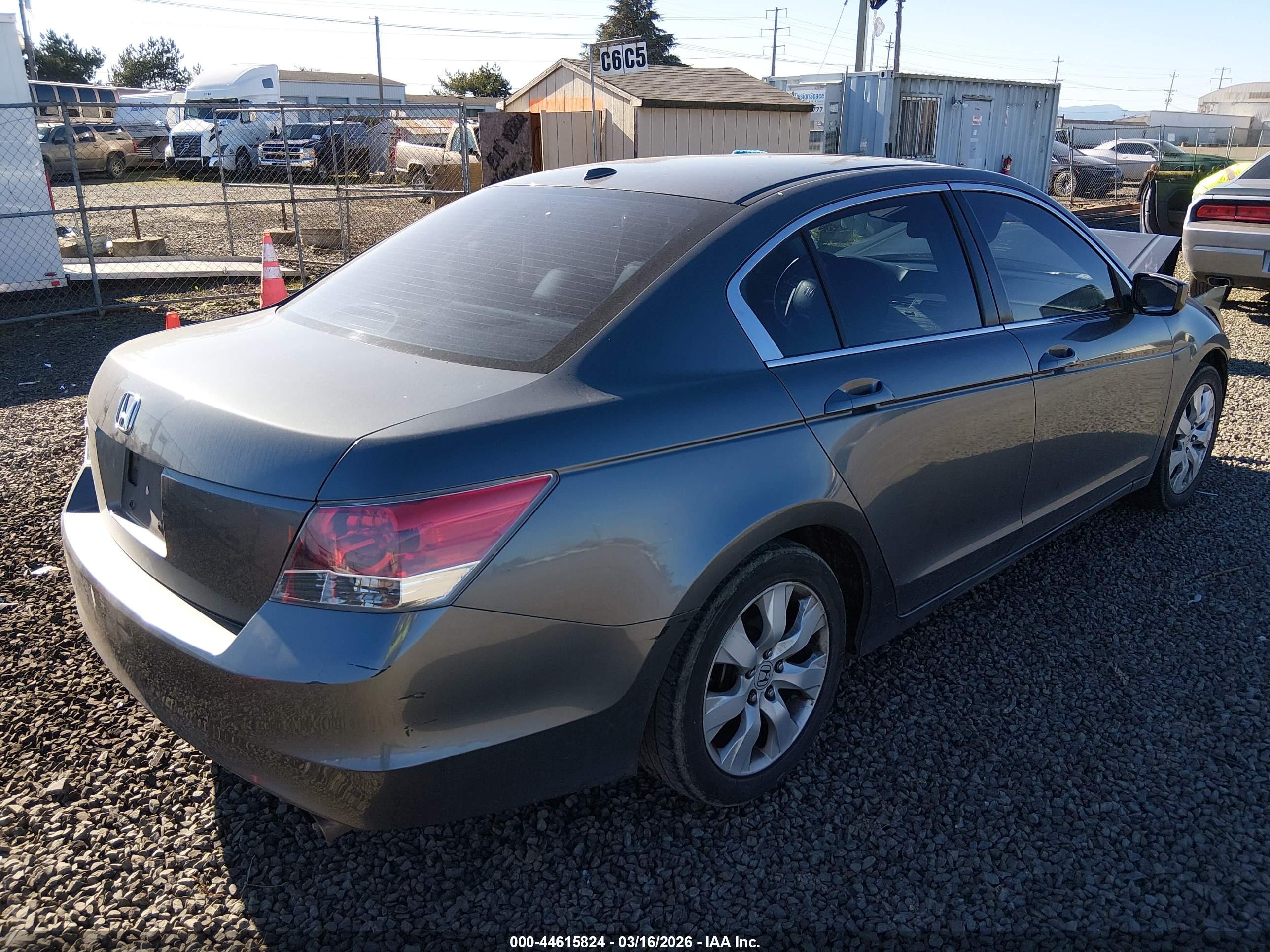 HONDA ACCORD image 4
