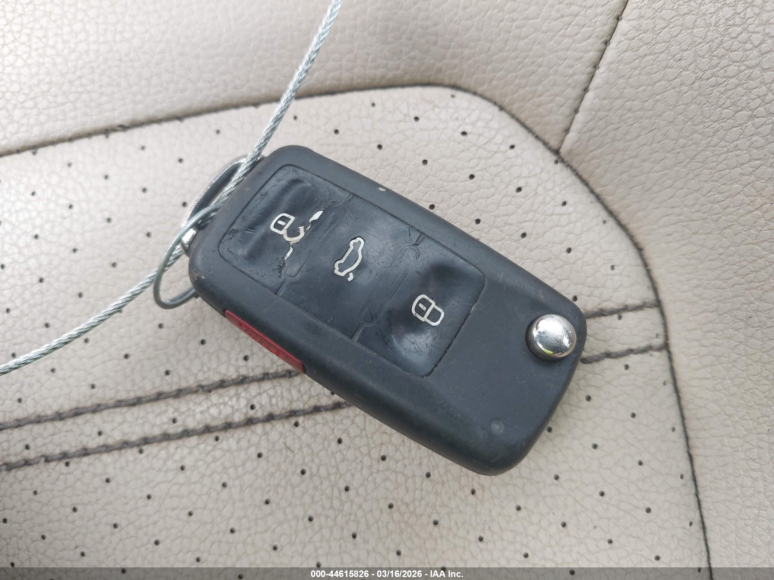 VOLKSWAGEN PASSAT image 11