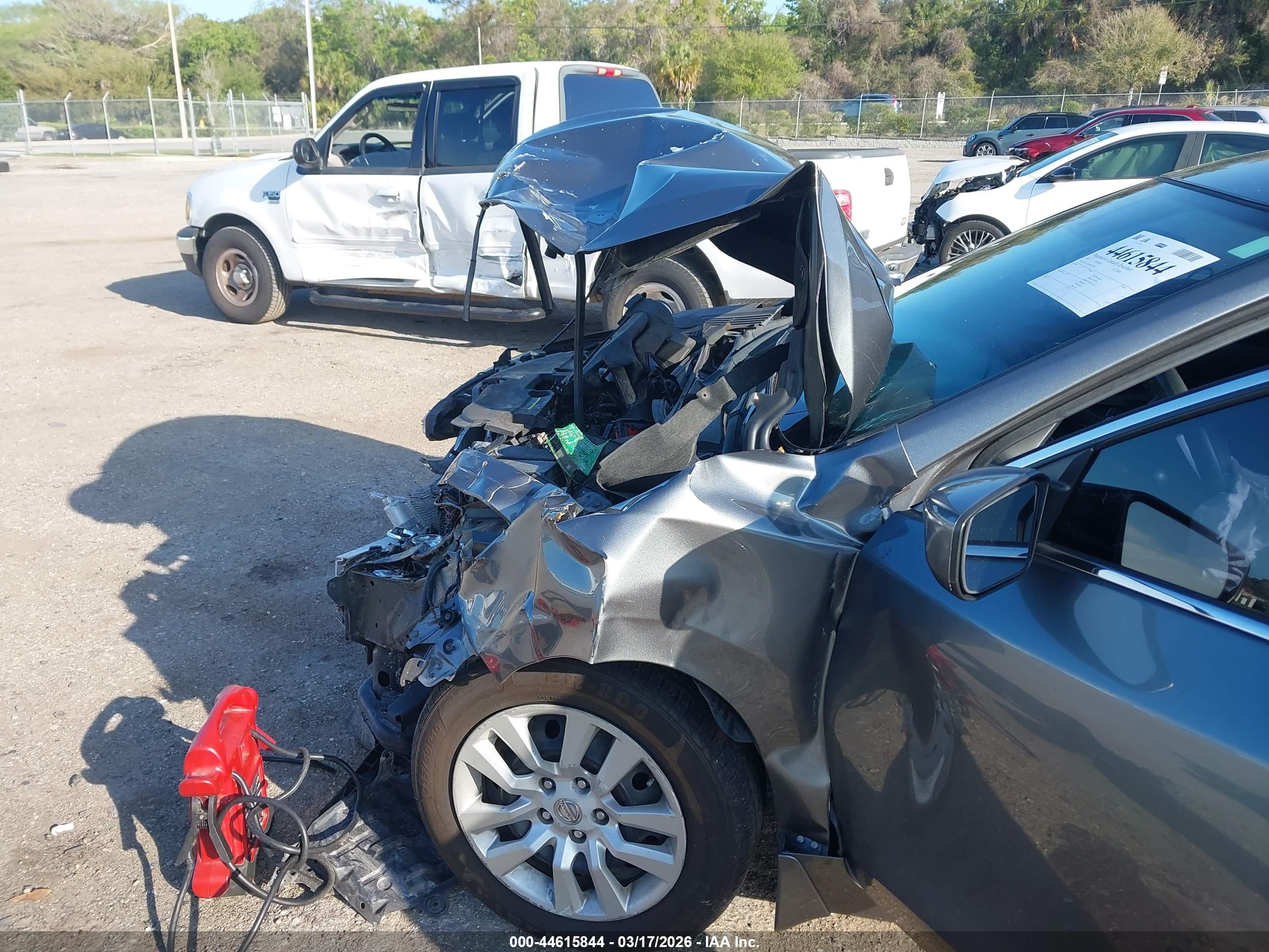 NISSAN ALTIMA image 6