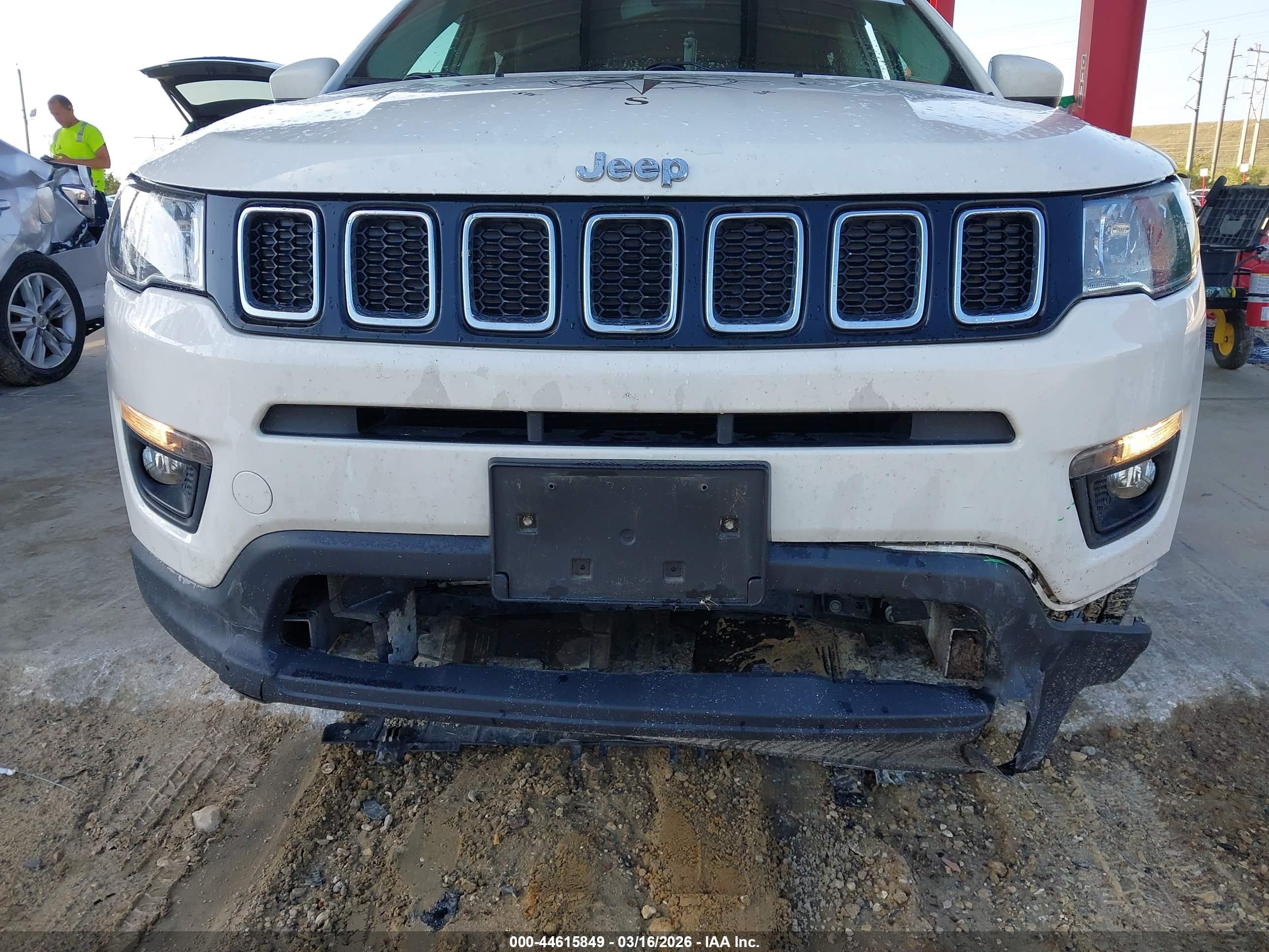 JEEP COMPASS image 6