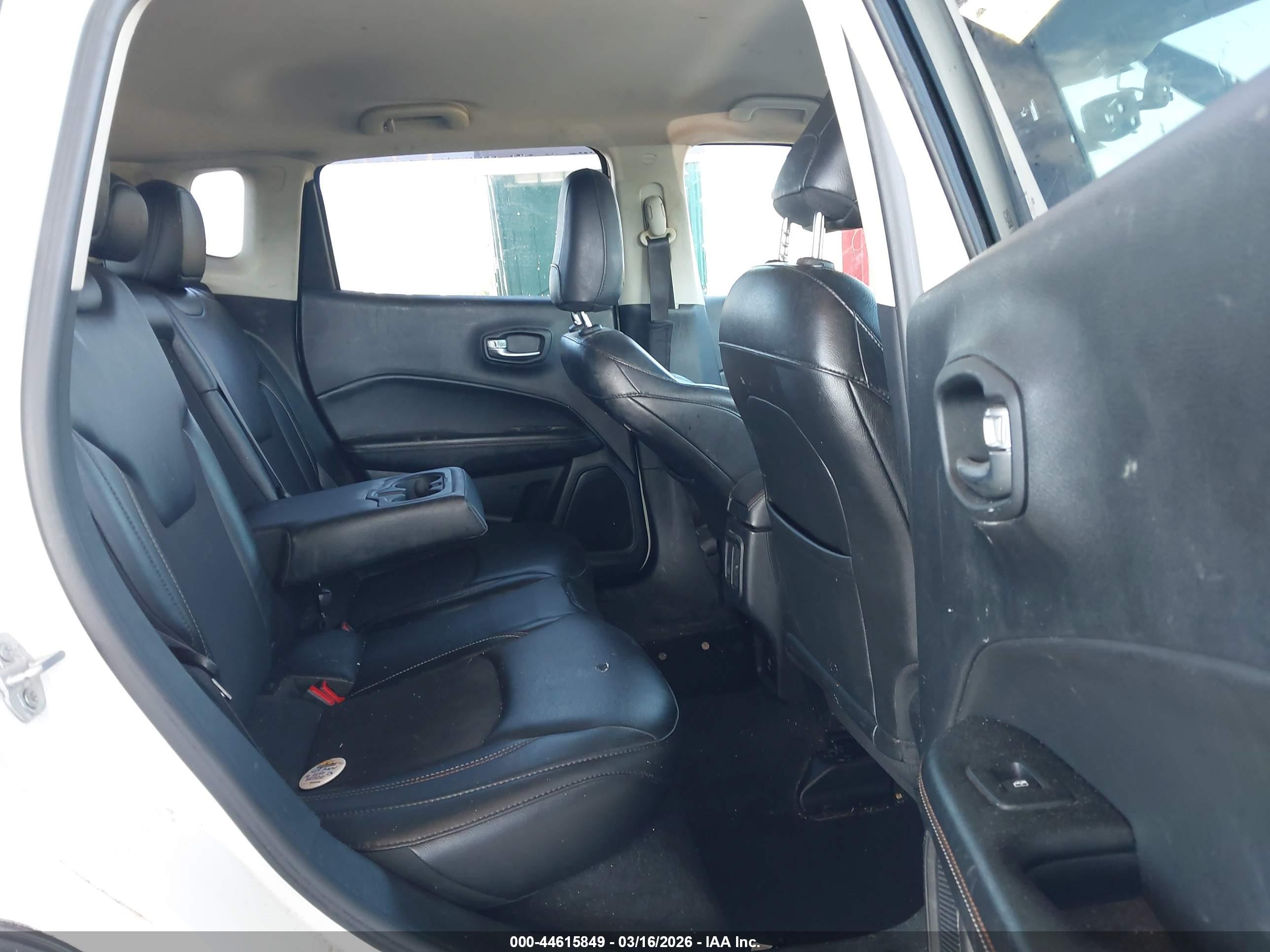 JEEP COMPASS image 8