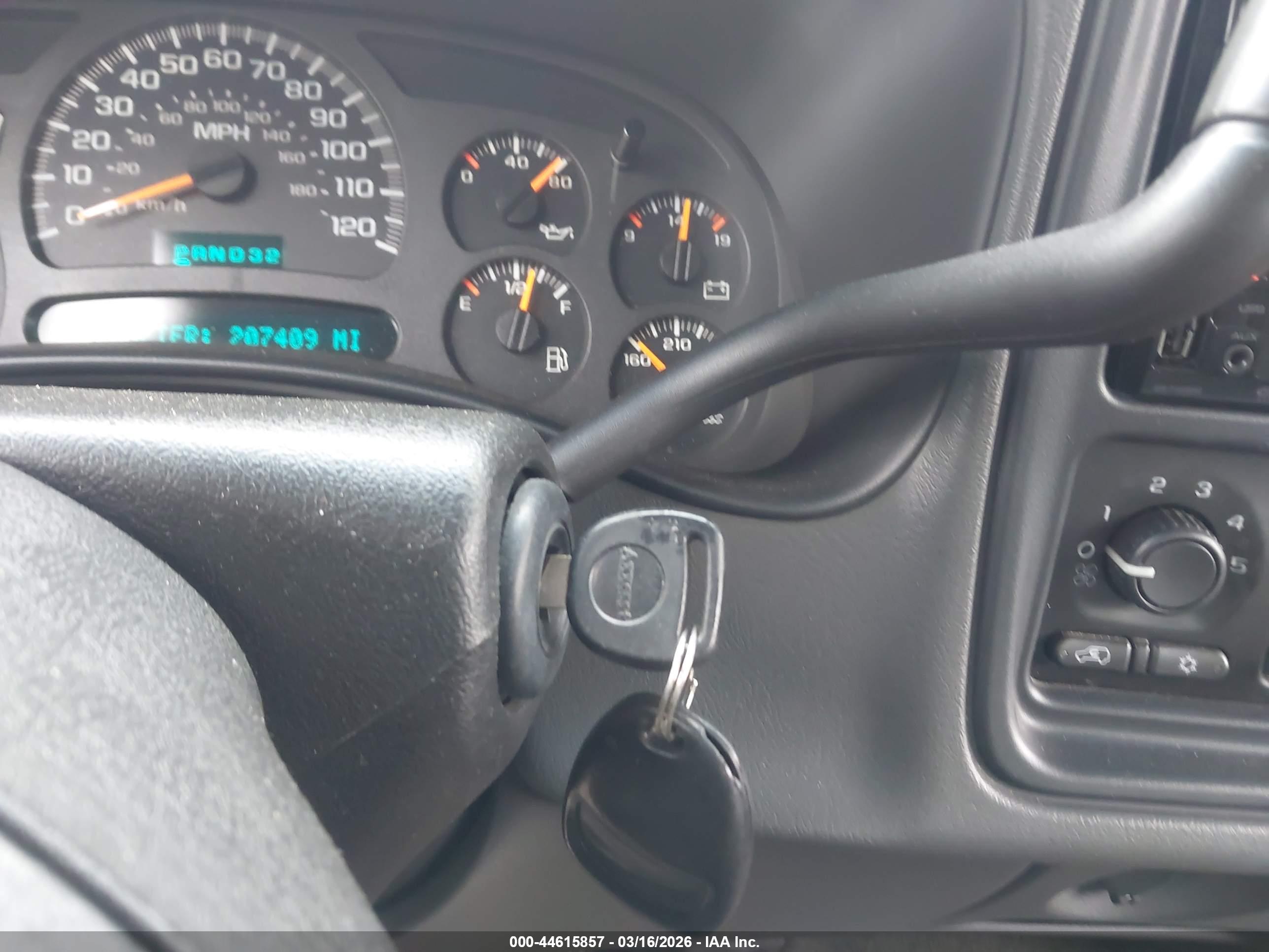 GMC SIERRA image 11