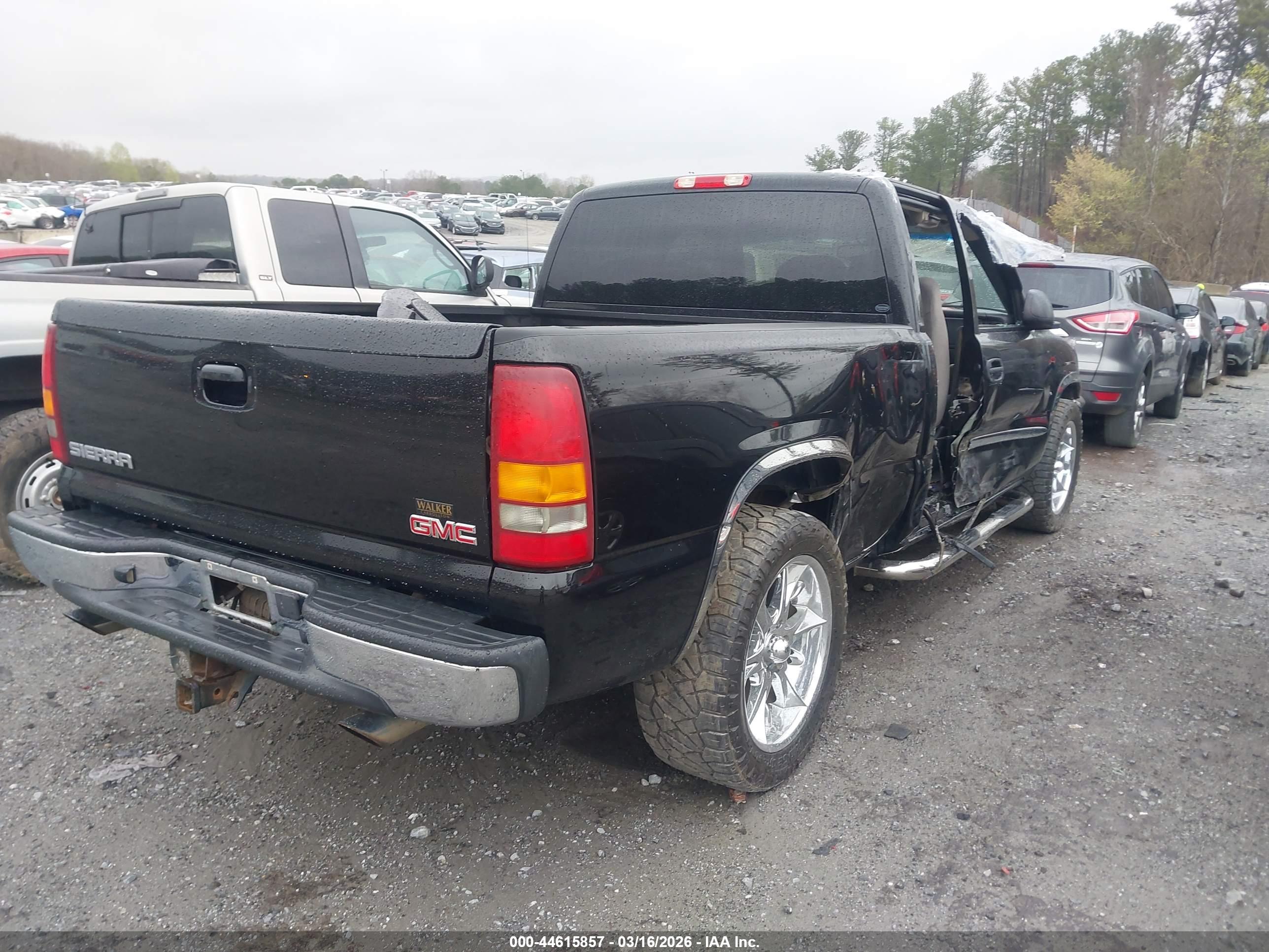GMC SIERRA image 4