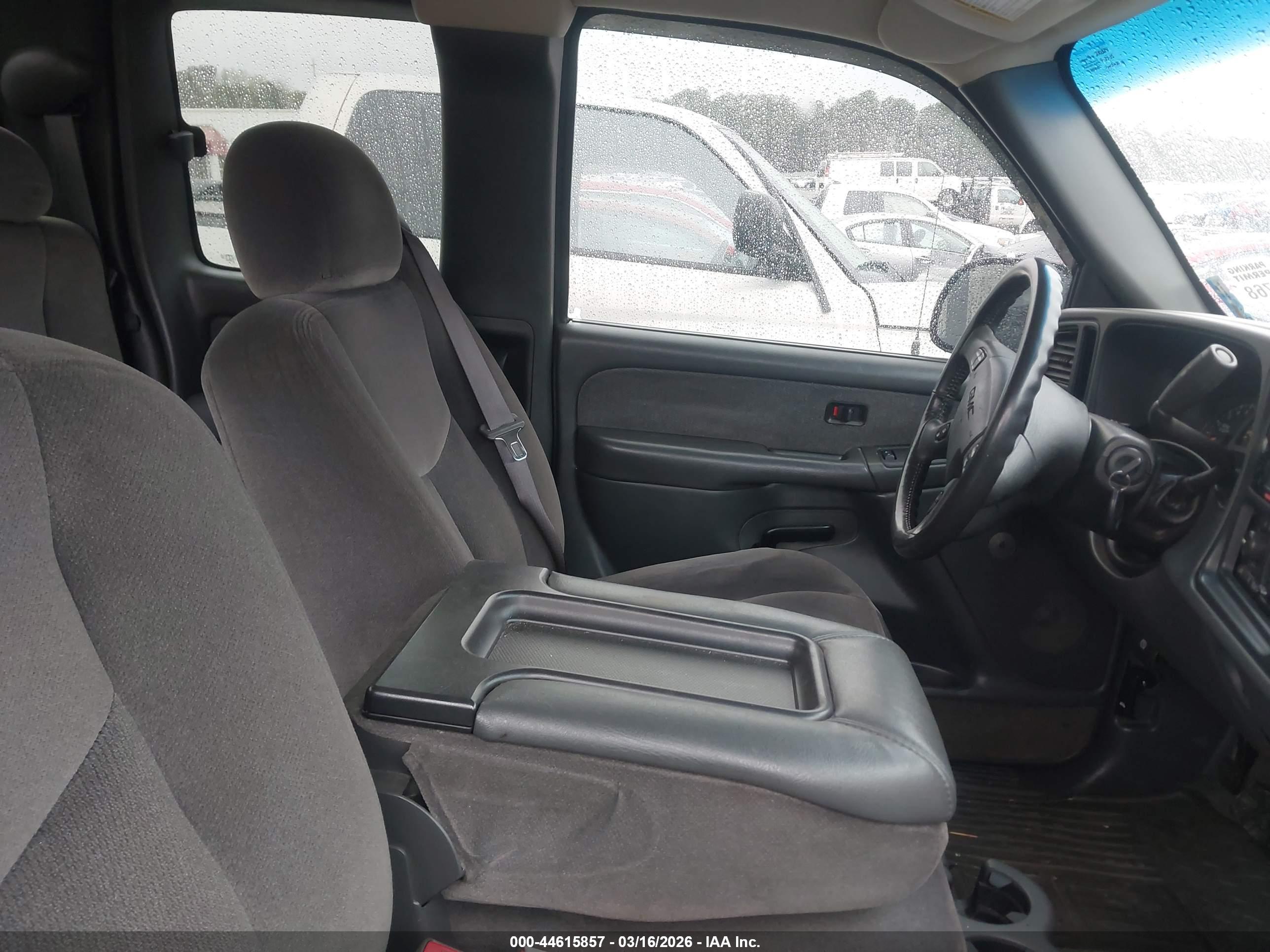 GMC SIERRA image 5