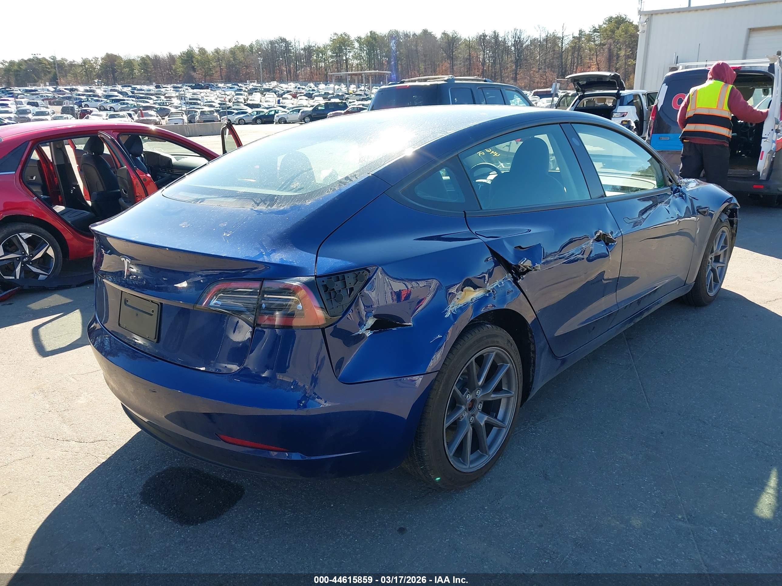 TESLA MODEL image 4