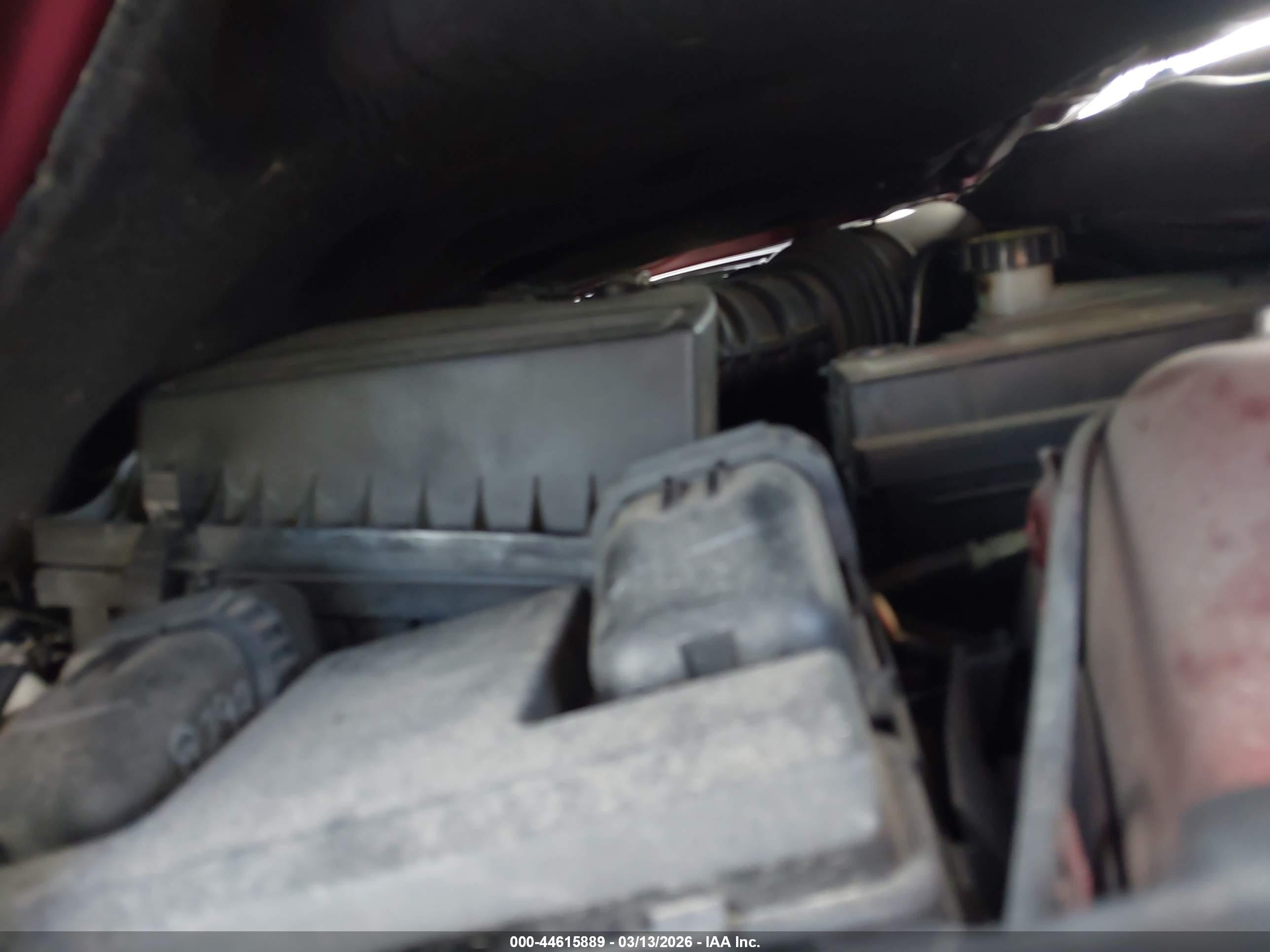 FORD FUSION image 10