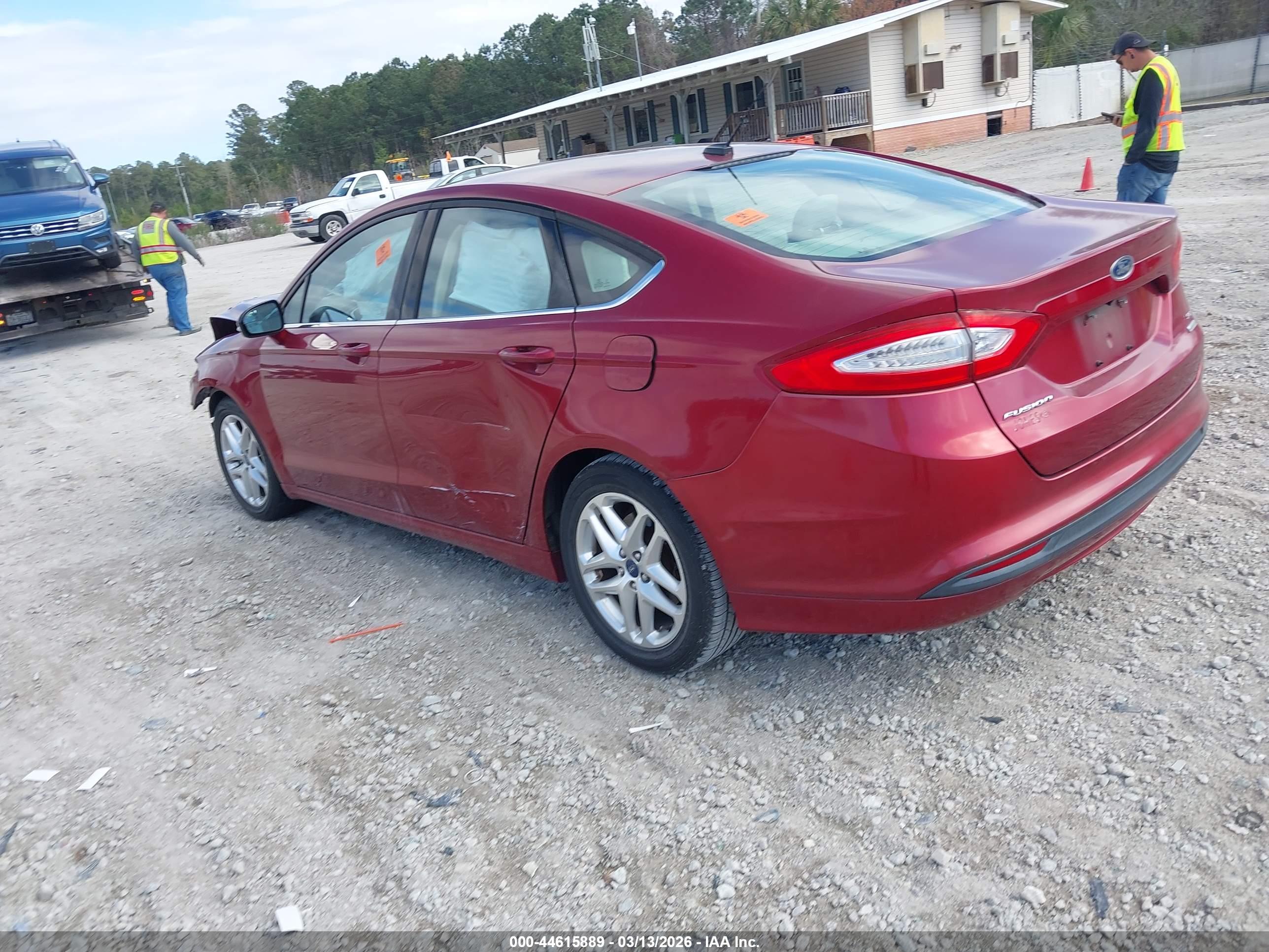 FORD FUSION image 3