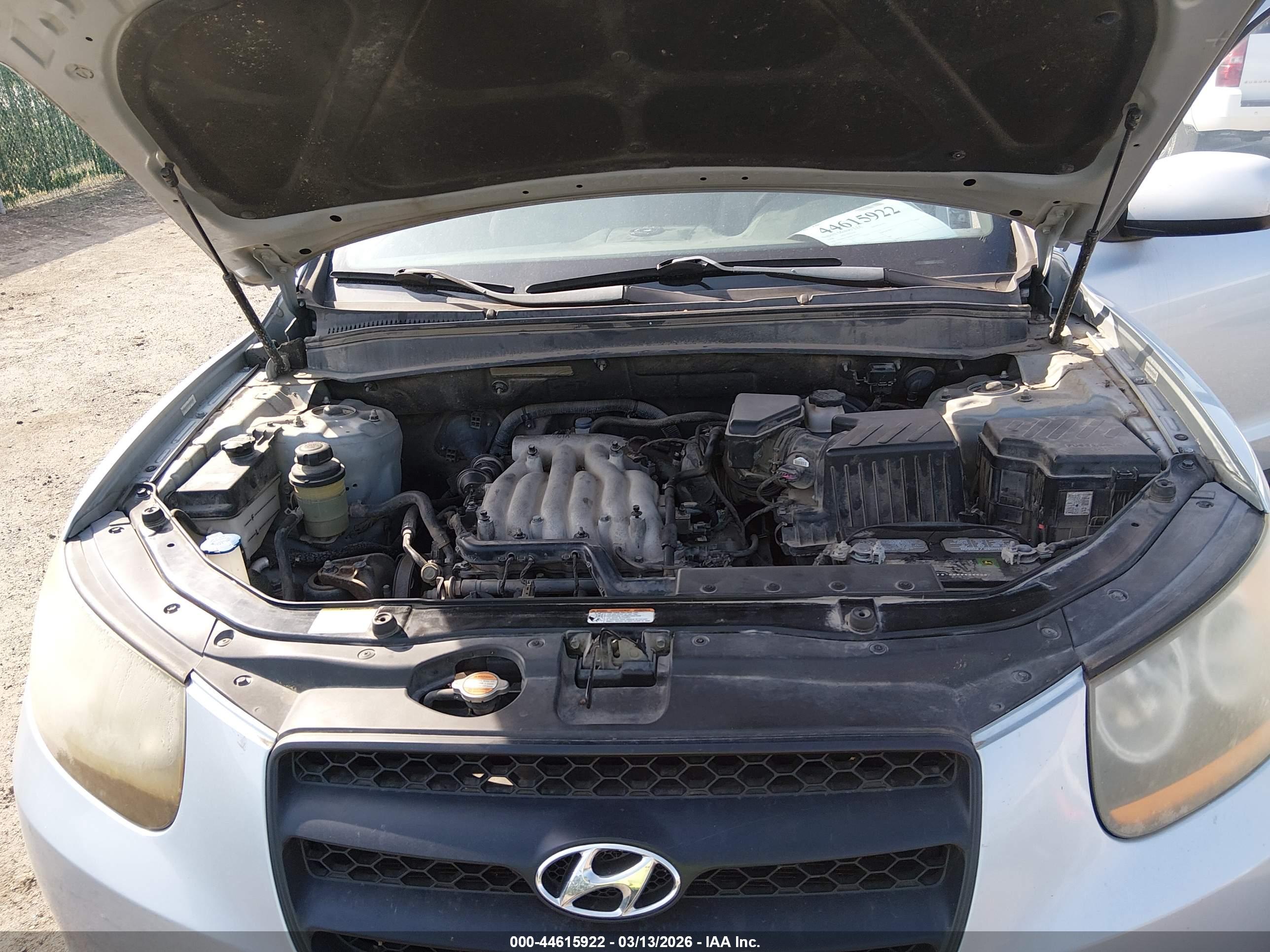 HYUNDAI SANTA image 10