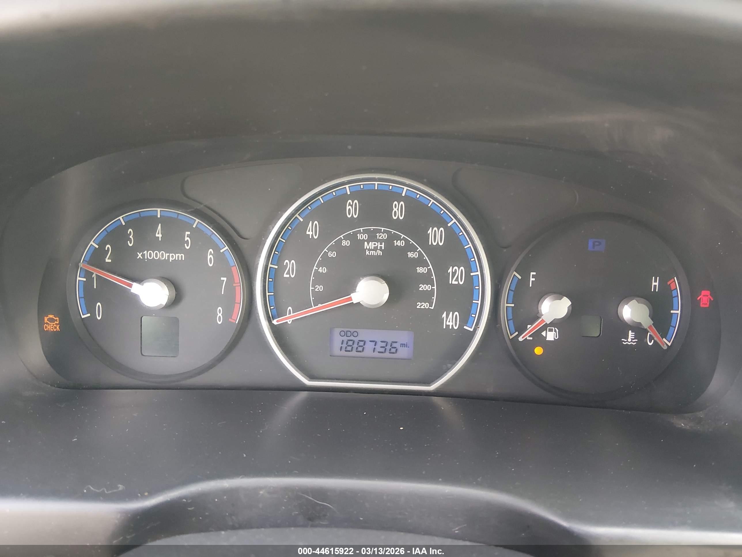 HYUNDAI SANTA image 7