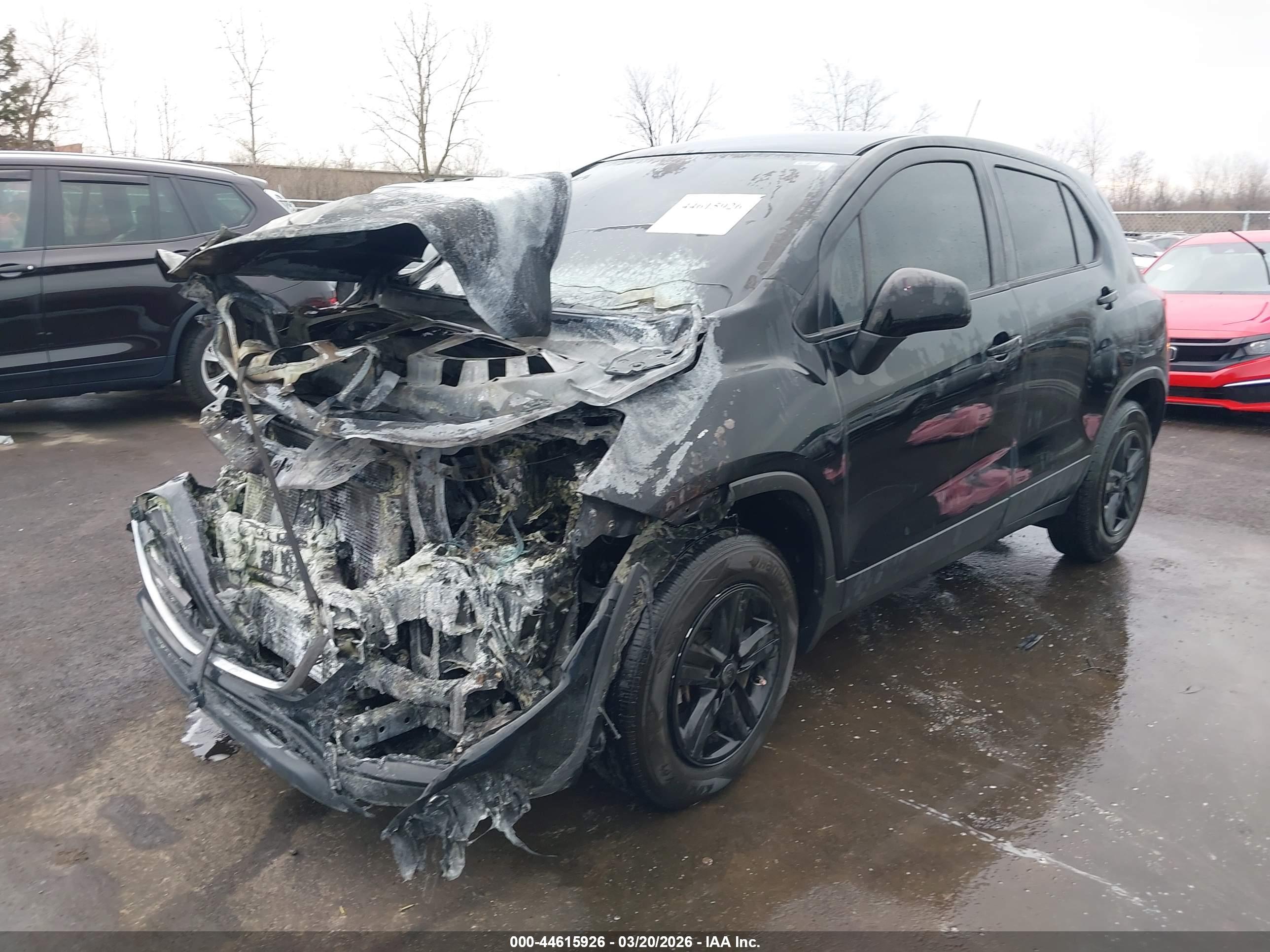 CHEVROLET TRAX image 2