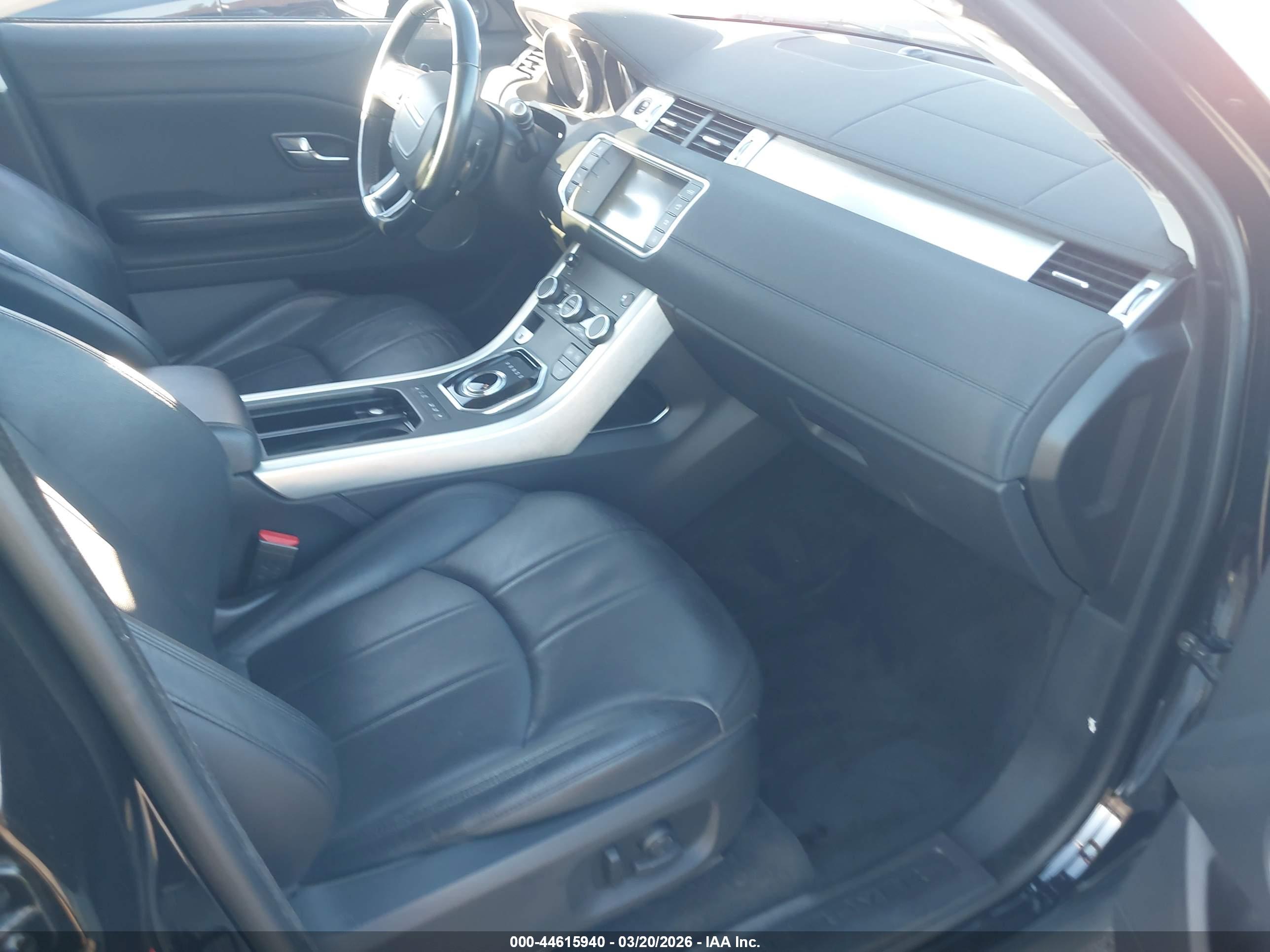 LAND ROVER image 5