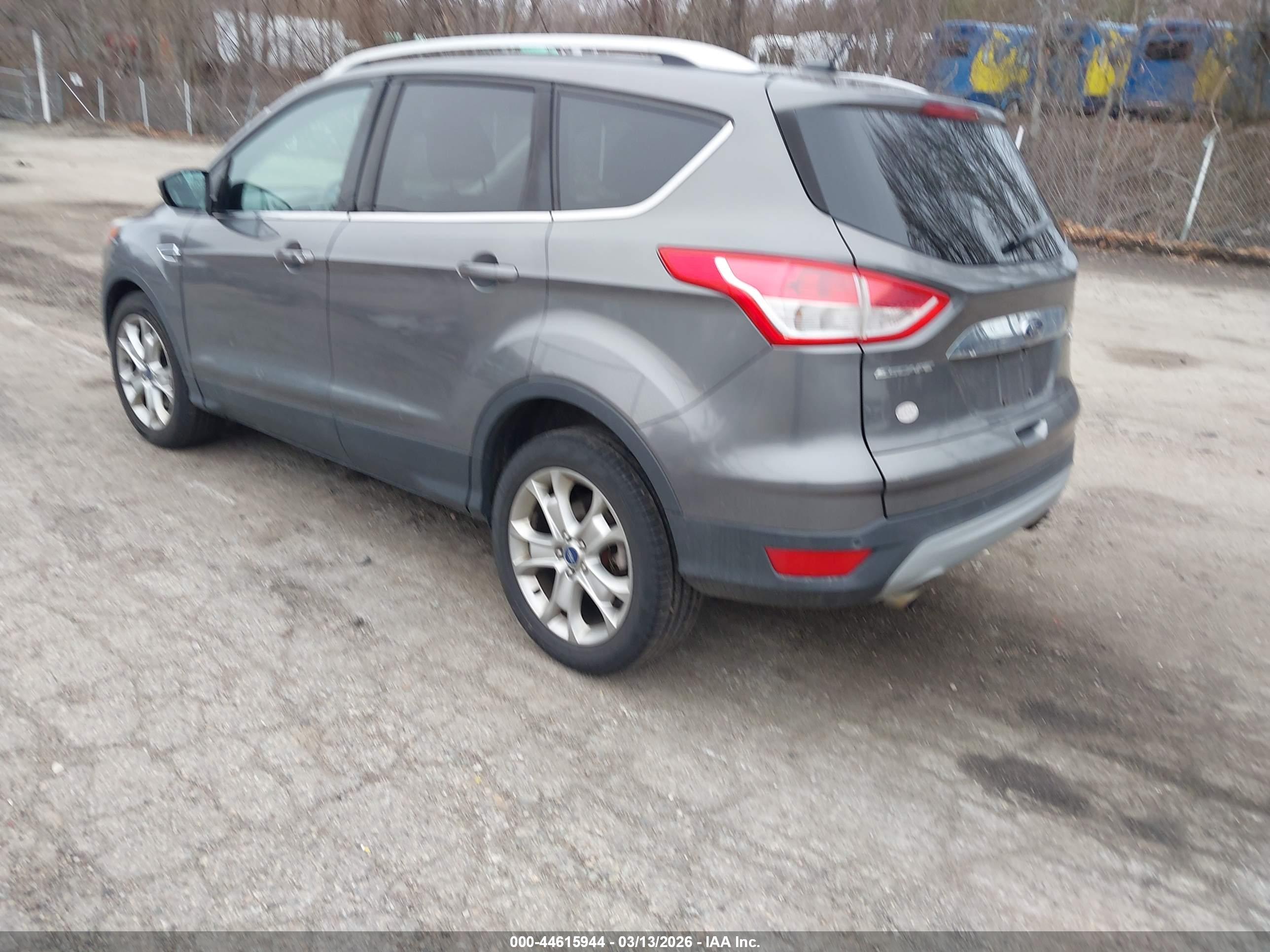 FORD ESCAPE image 3