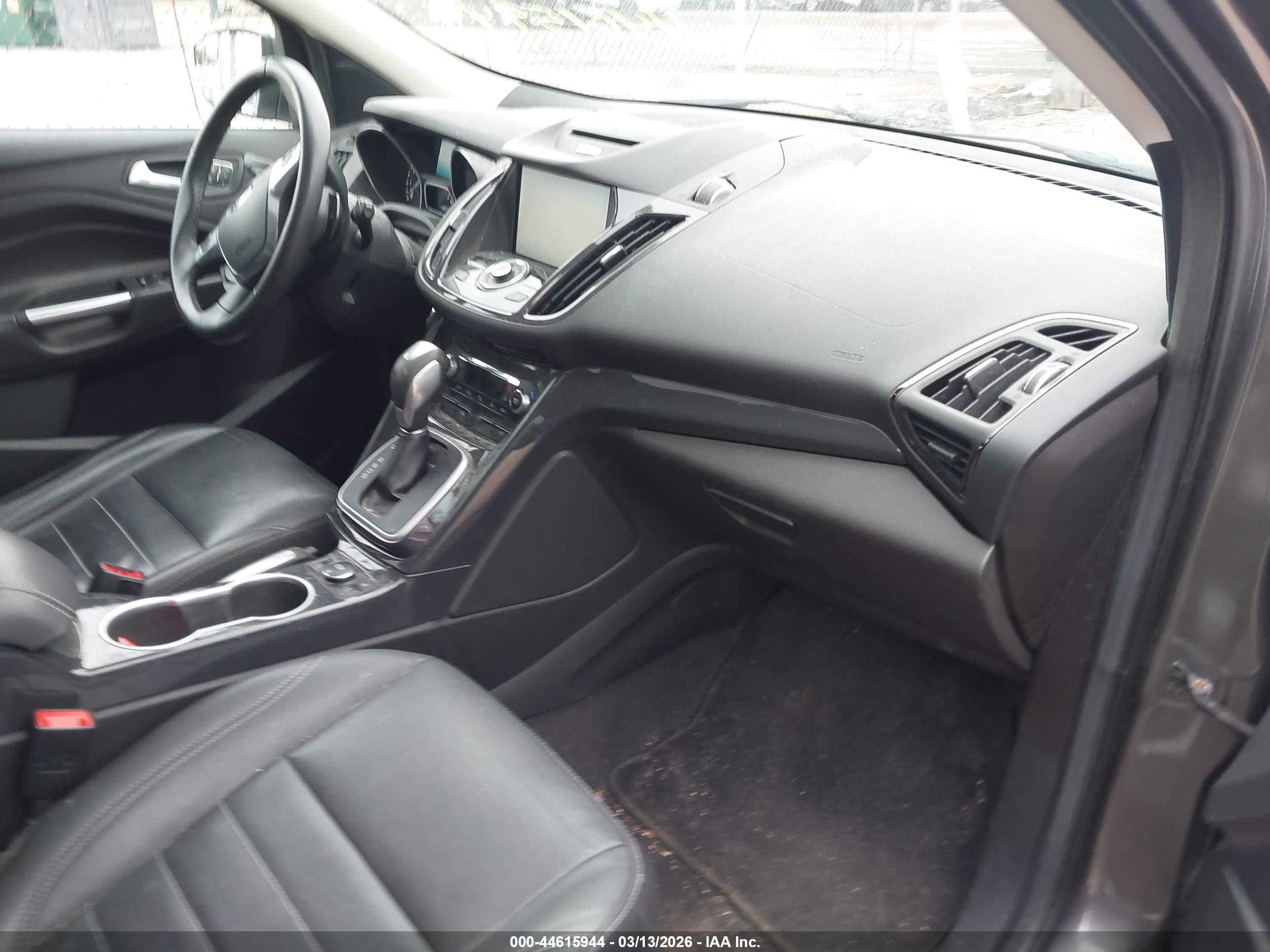 FORD ESCAPE image 5