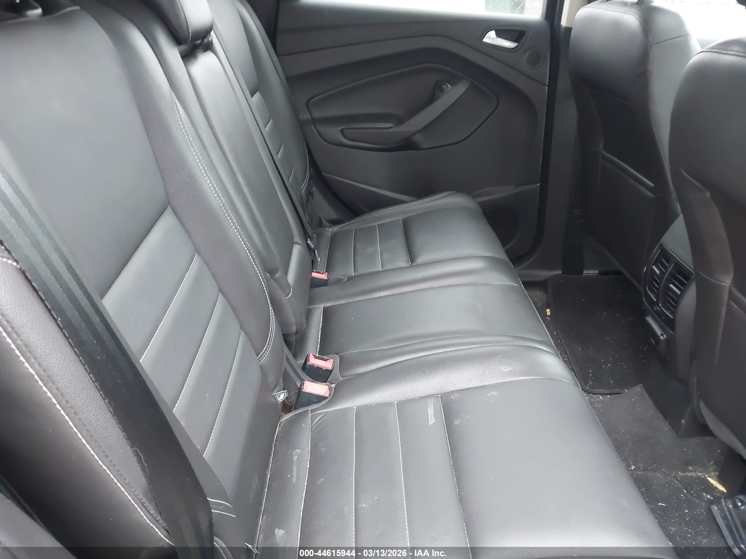 FORD ESCAPE image 8