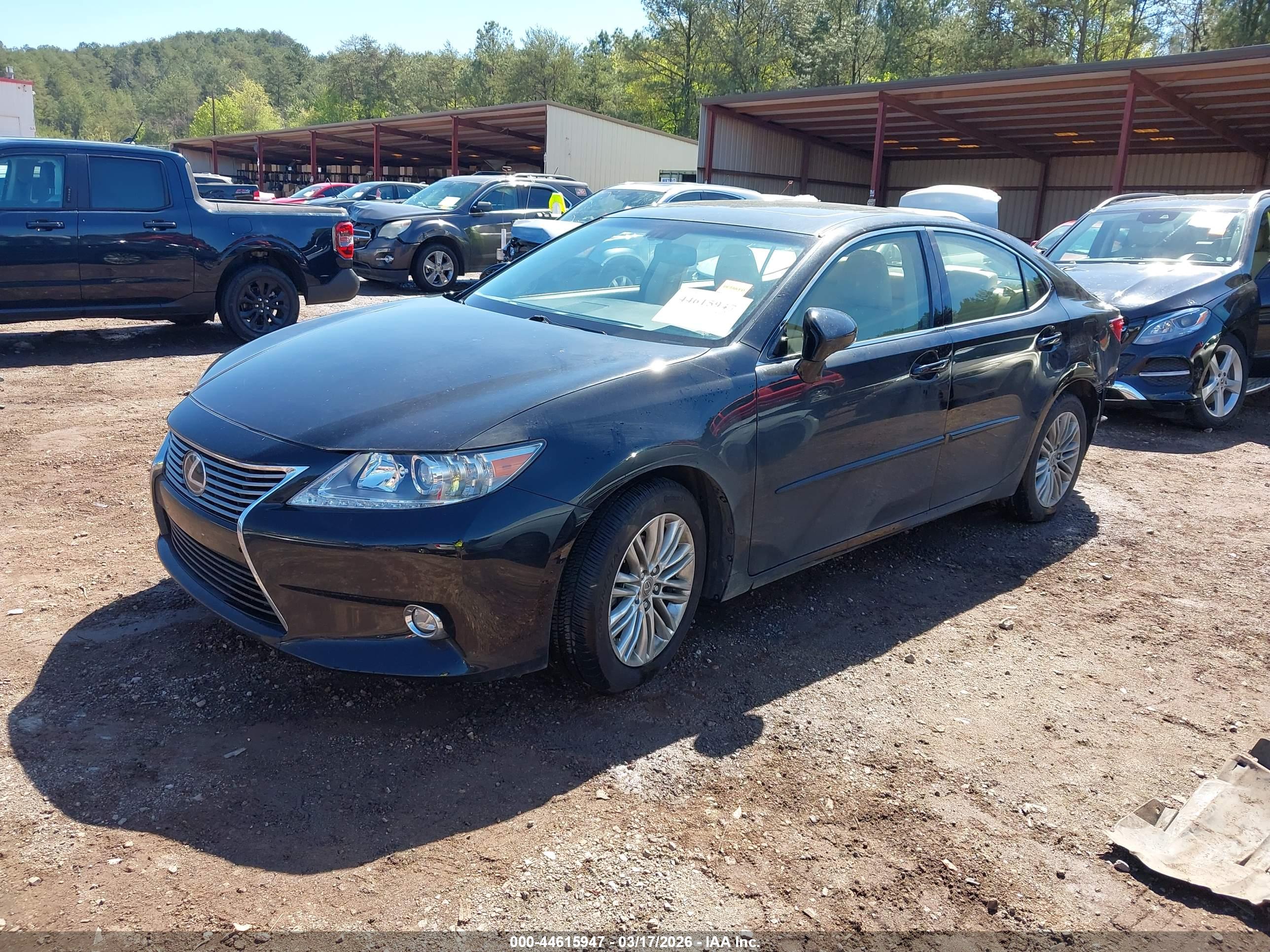 LEXUS ES image 2