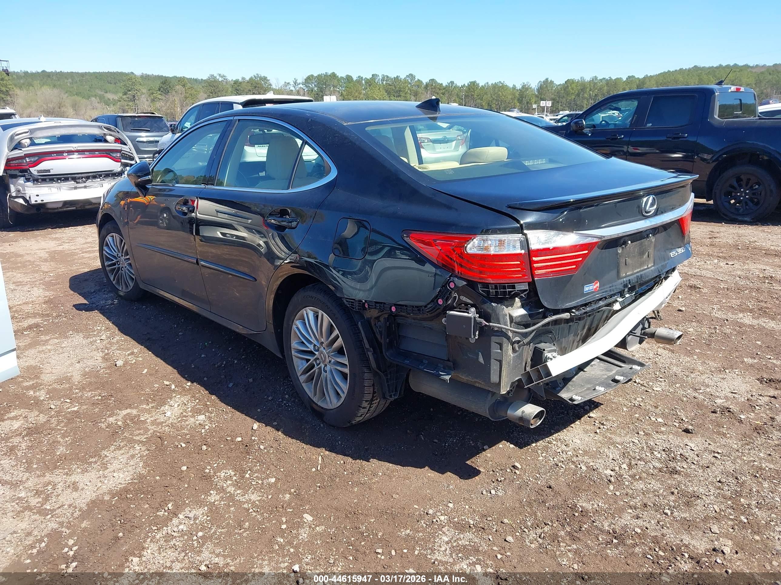 LEXUS ES image 3