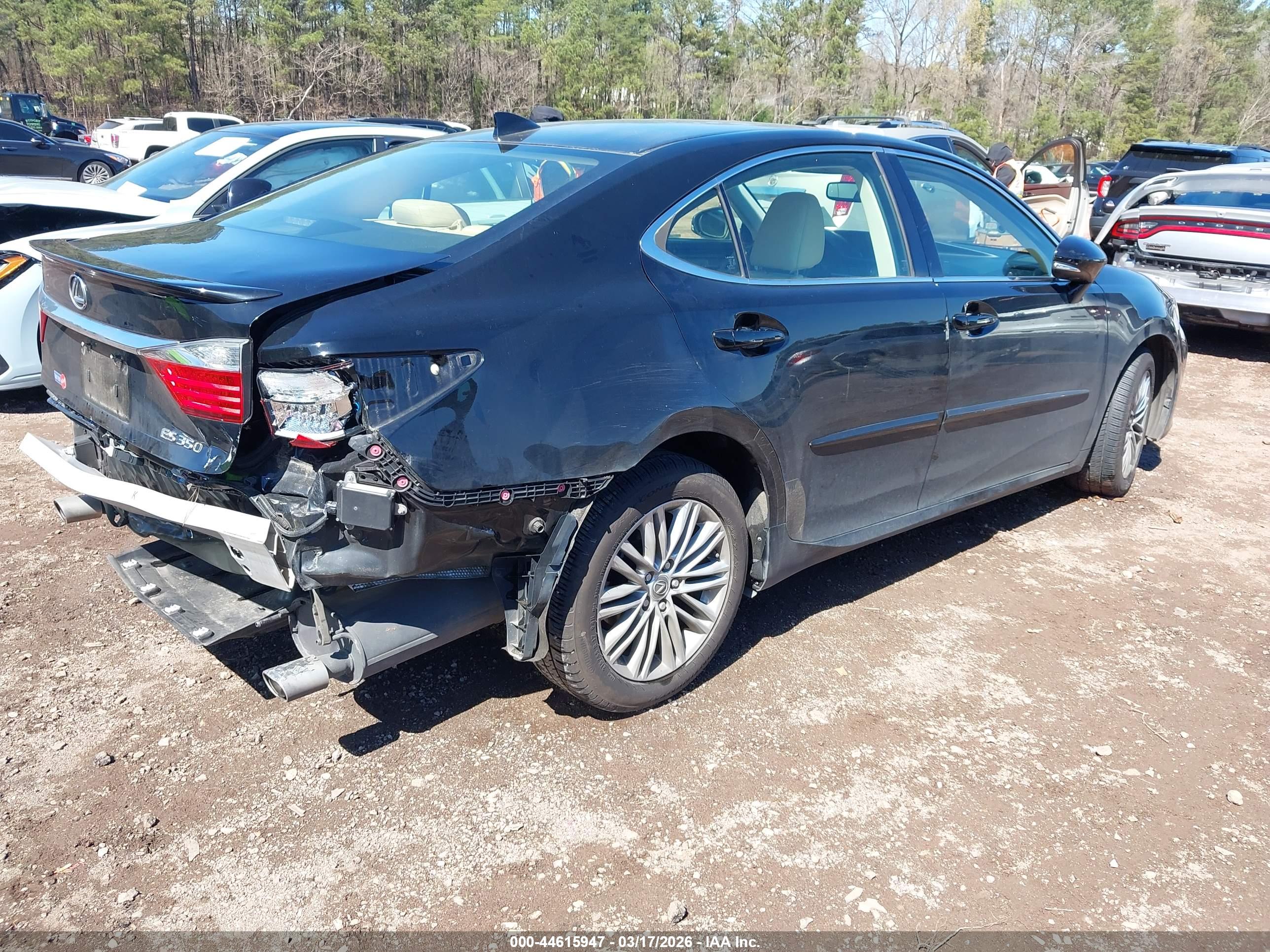 LEXUS ES image 4