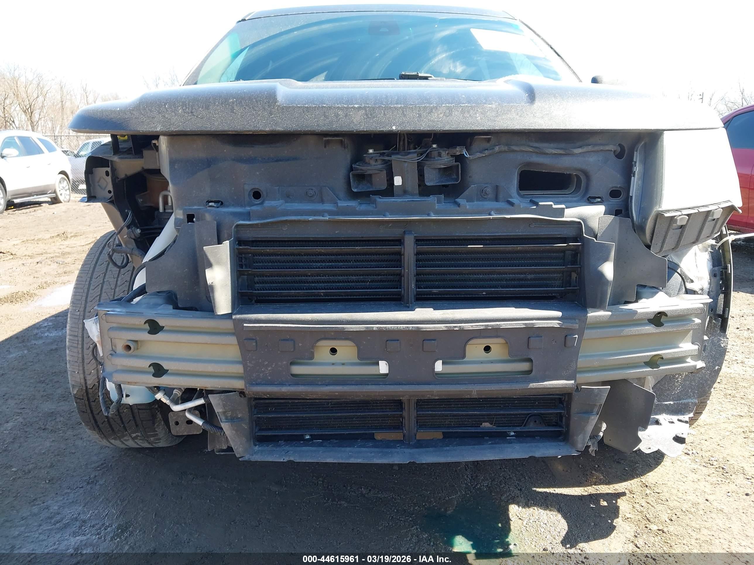 FORD EXPLORER image 6