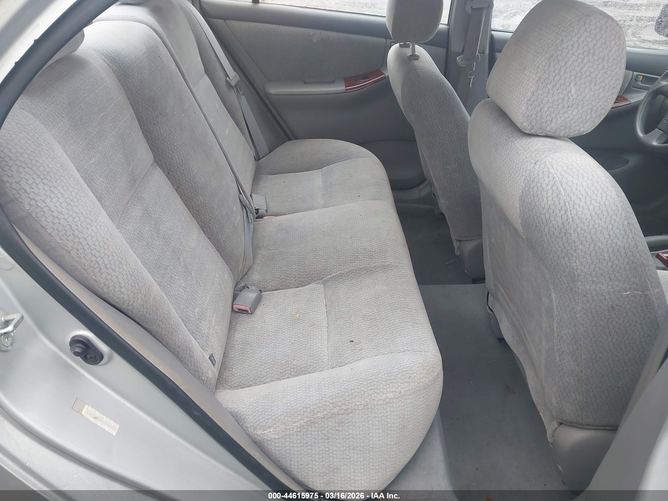 TOYOTA COROLLA image 8