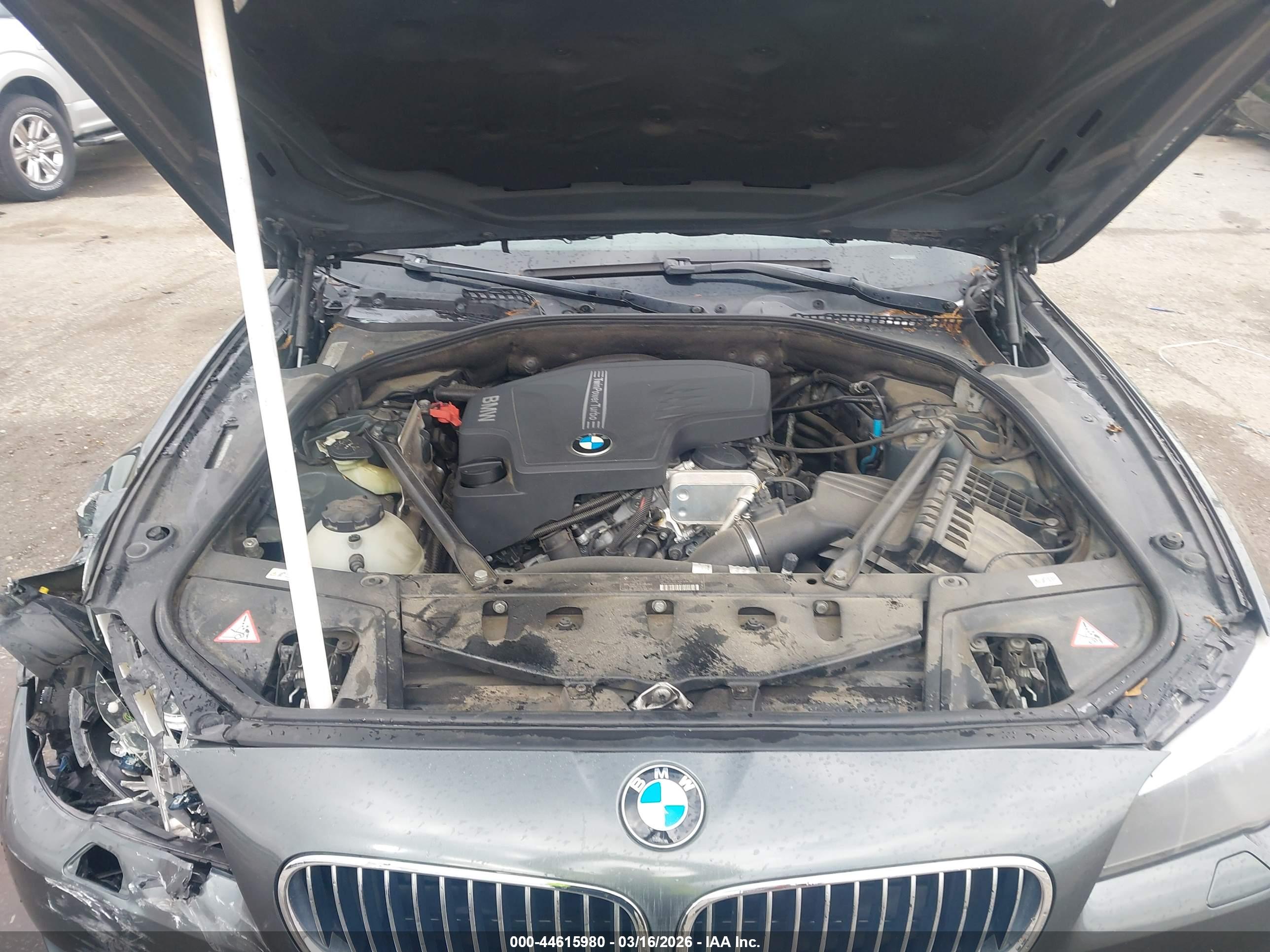 BMW 528I image 10