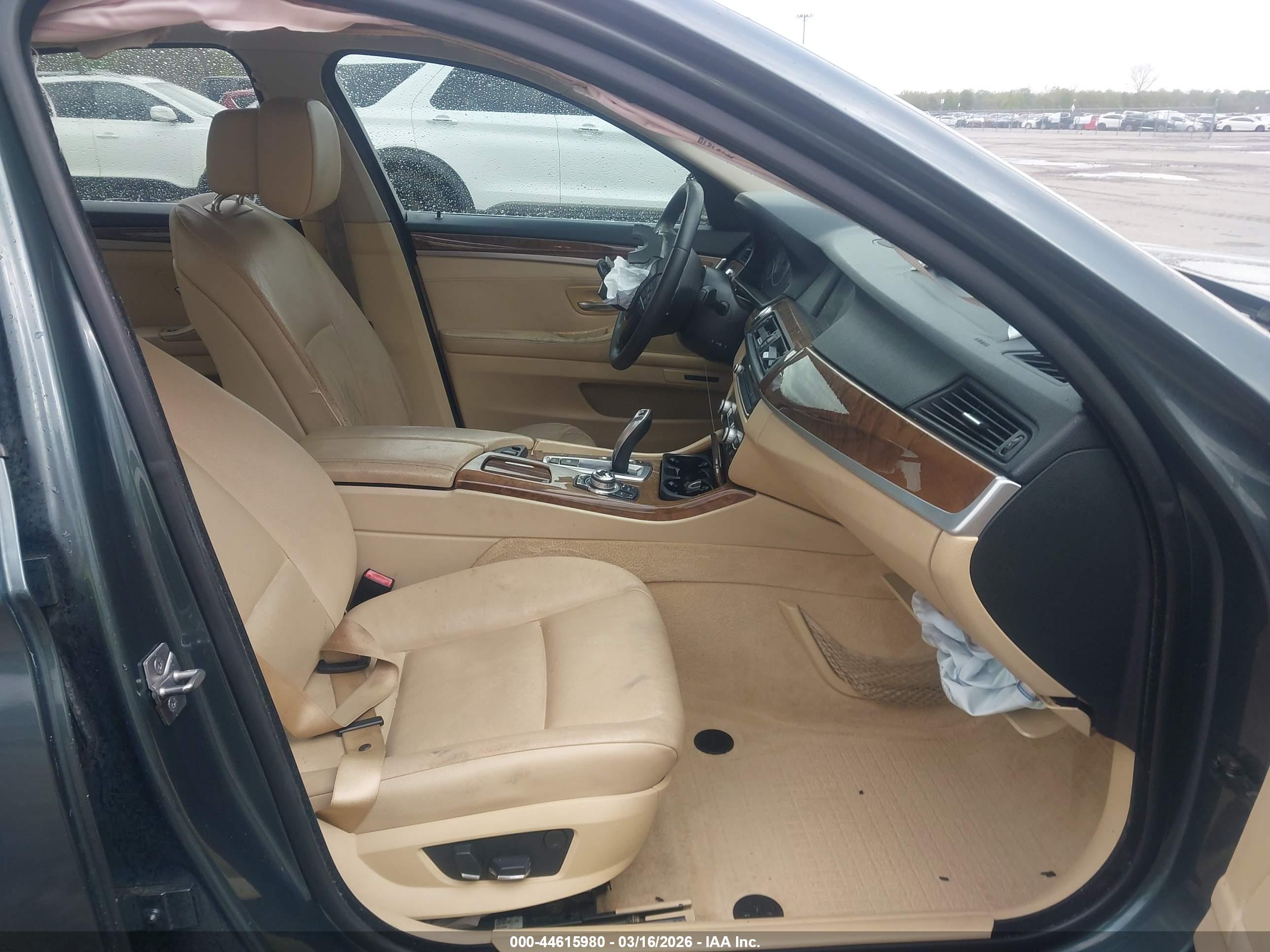 BMW 528I image 5