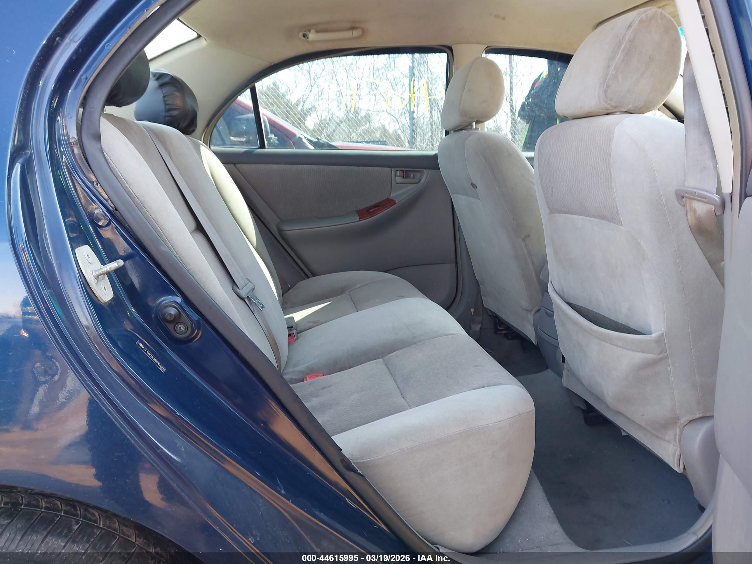 TOYOTA COROLLA image 8