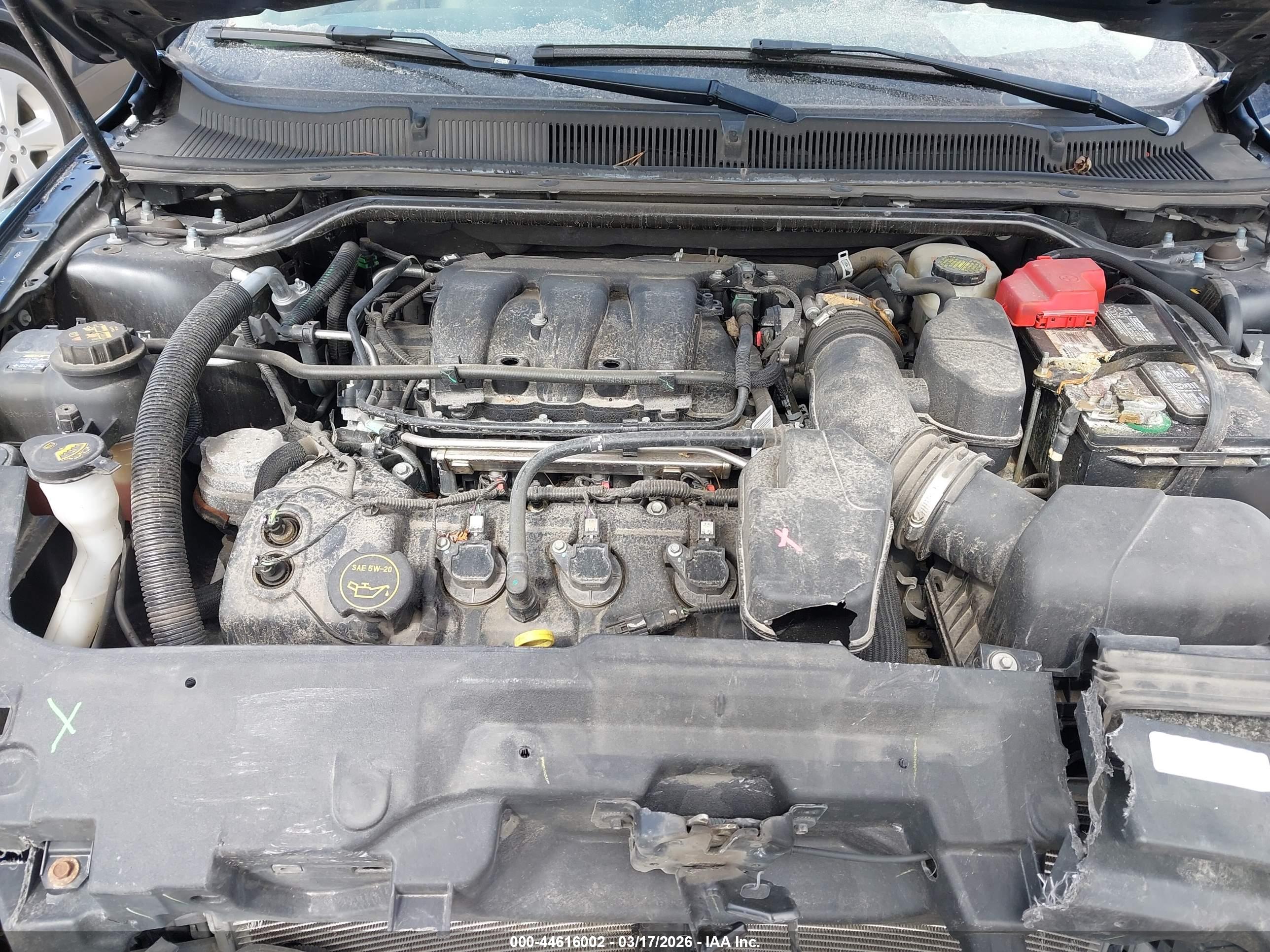 FORD TAURUS image 10