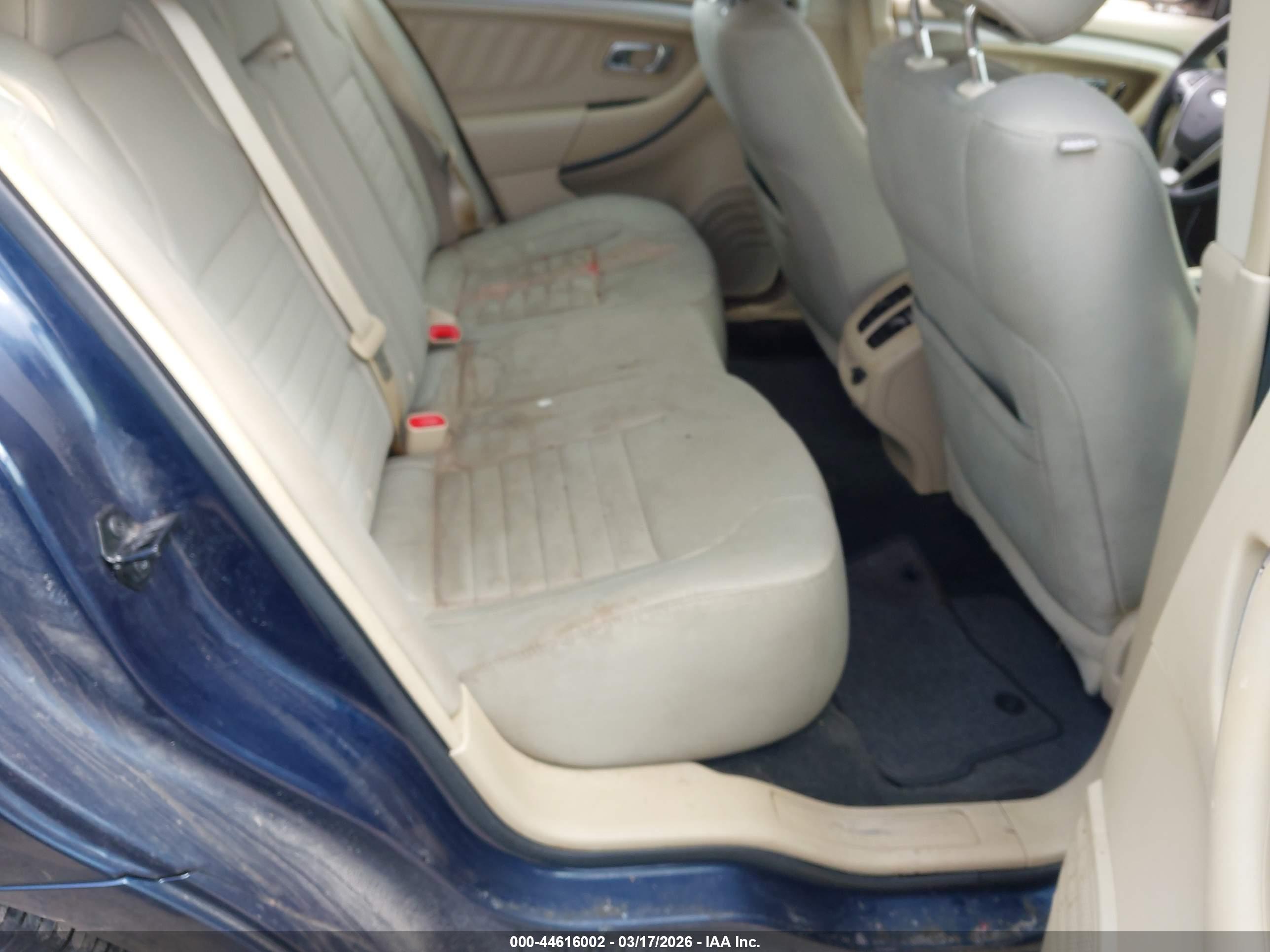 FORD TAURUS image 8