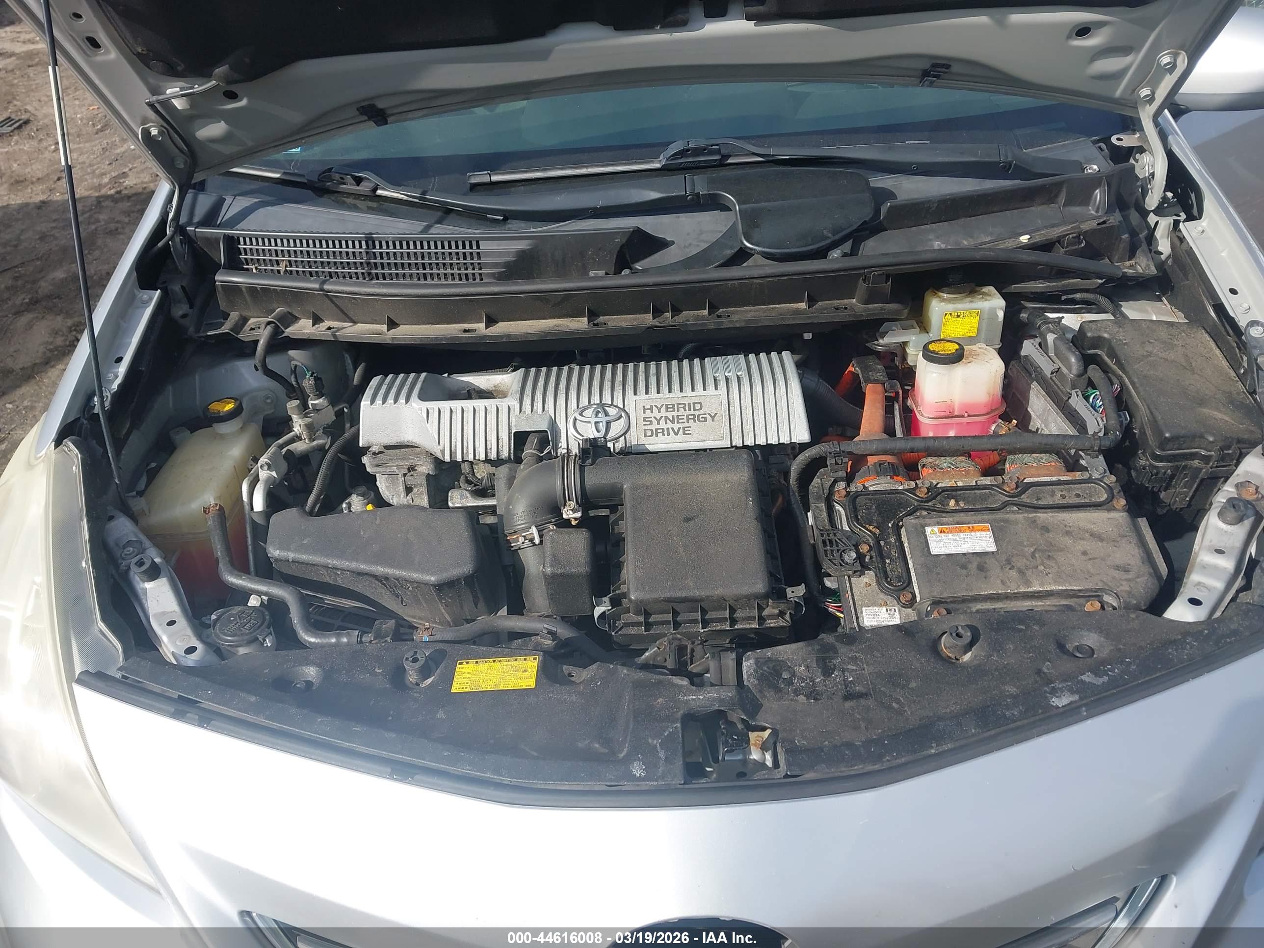 TOYOTA PRIUS image 10