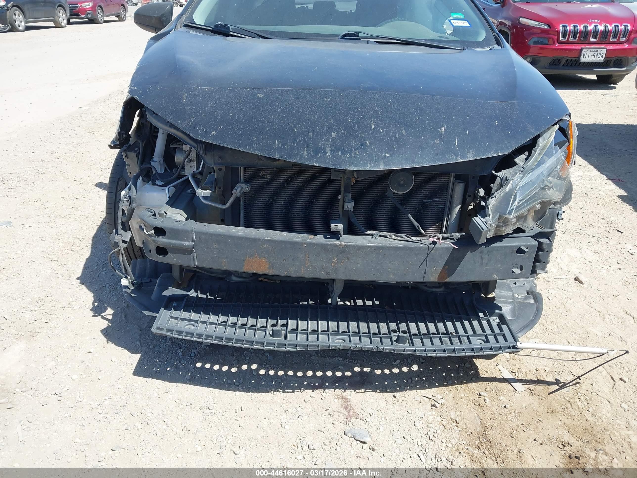 TOYOTA COROLLA image 6