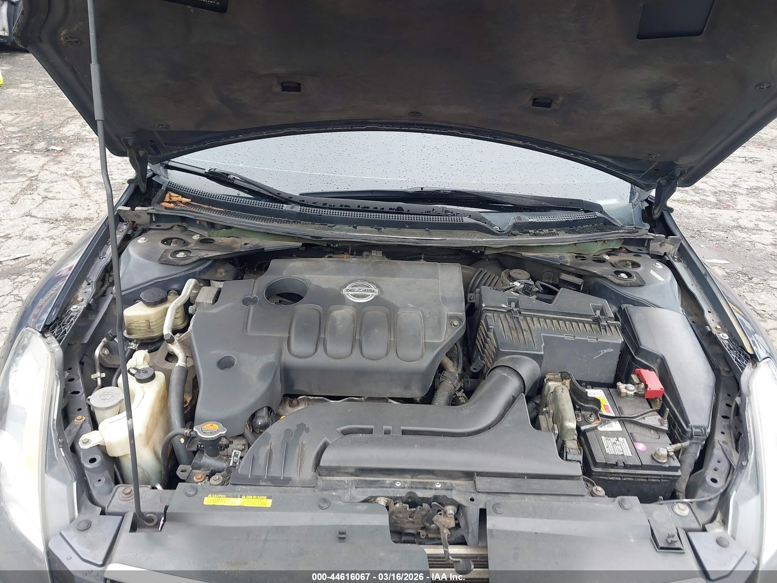 NISSAN ALTIMA image 10