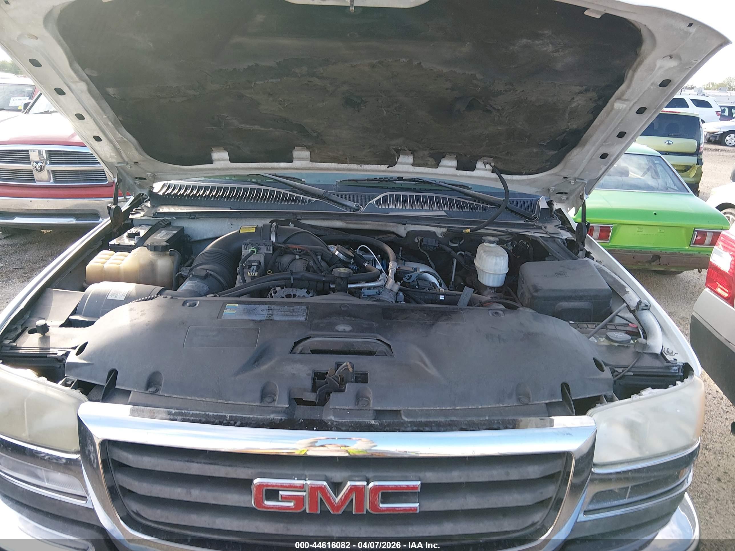 GMC SIERRA image 10