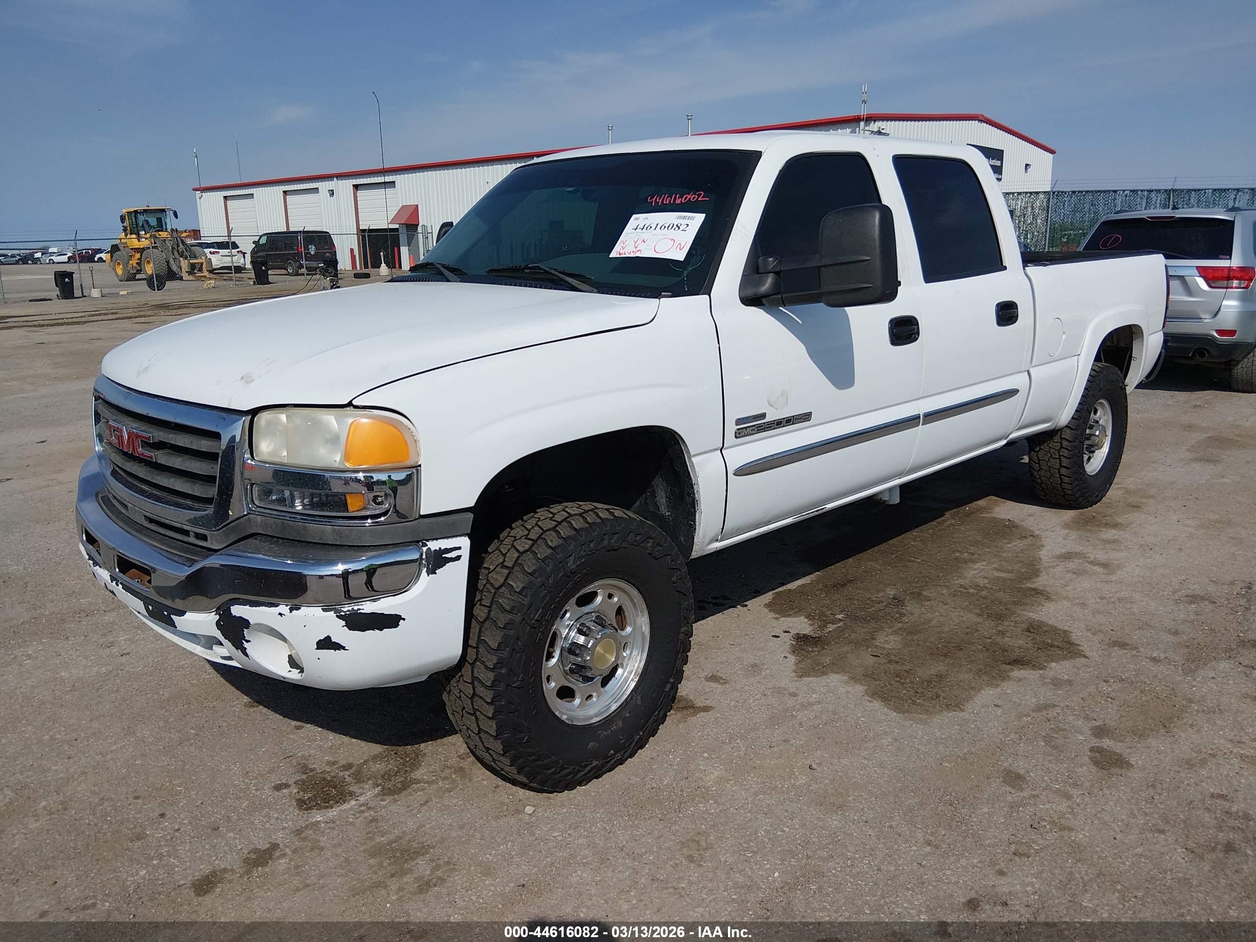 GMC SIERRA image 2