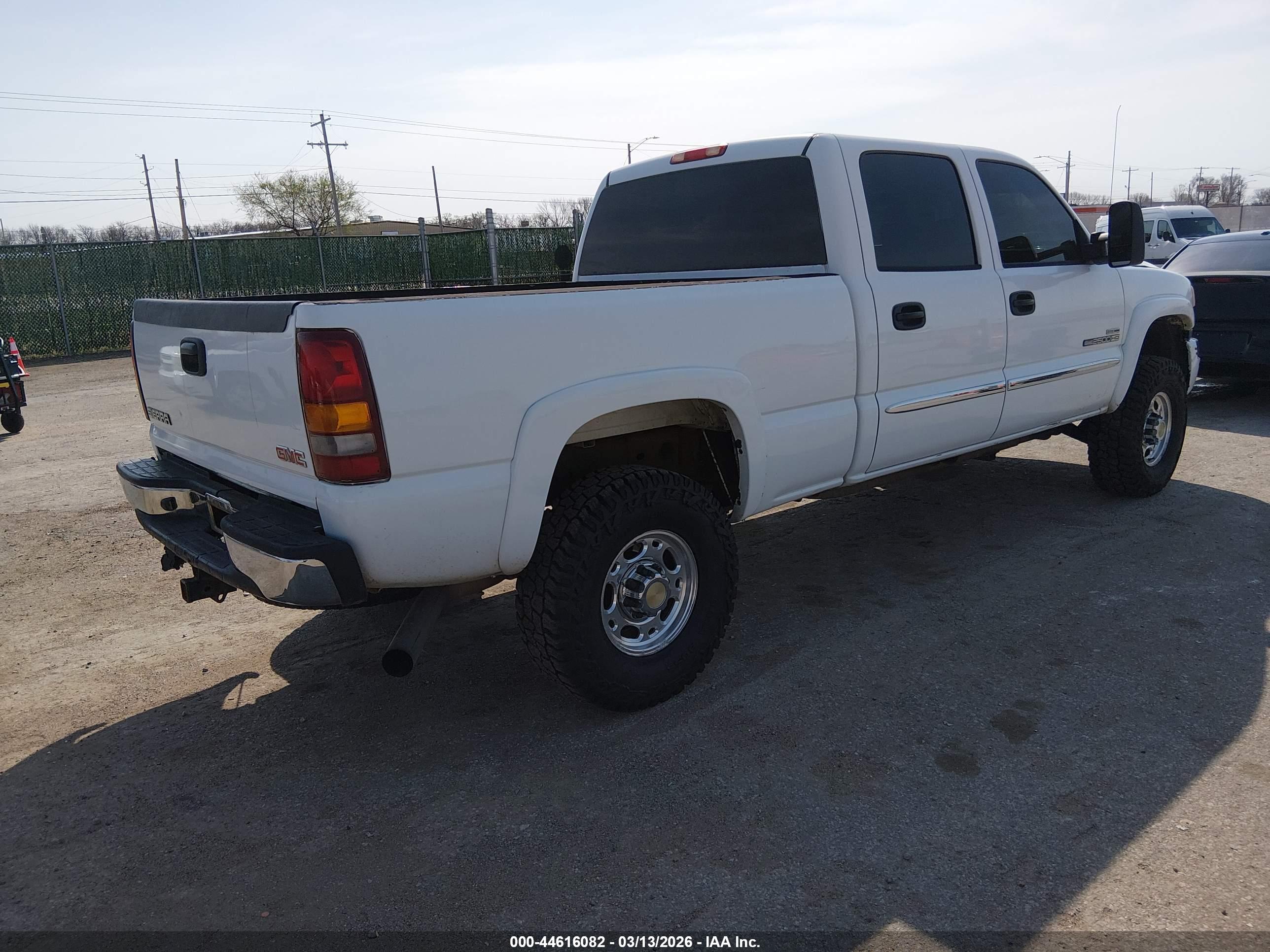 GMC SIERRA image 4