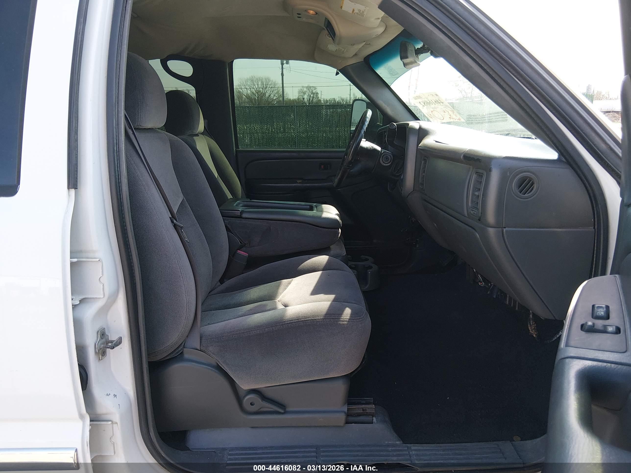 GMC SIERRA image 5