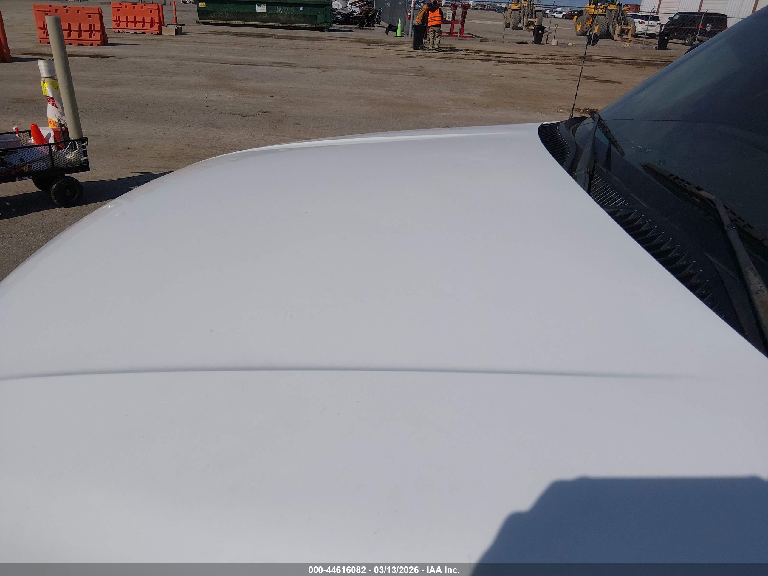 GMC SIERRA image 6