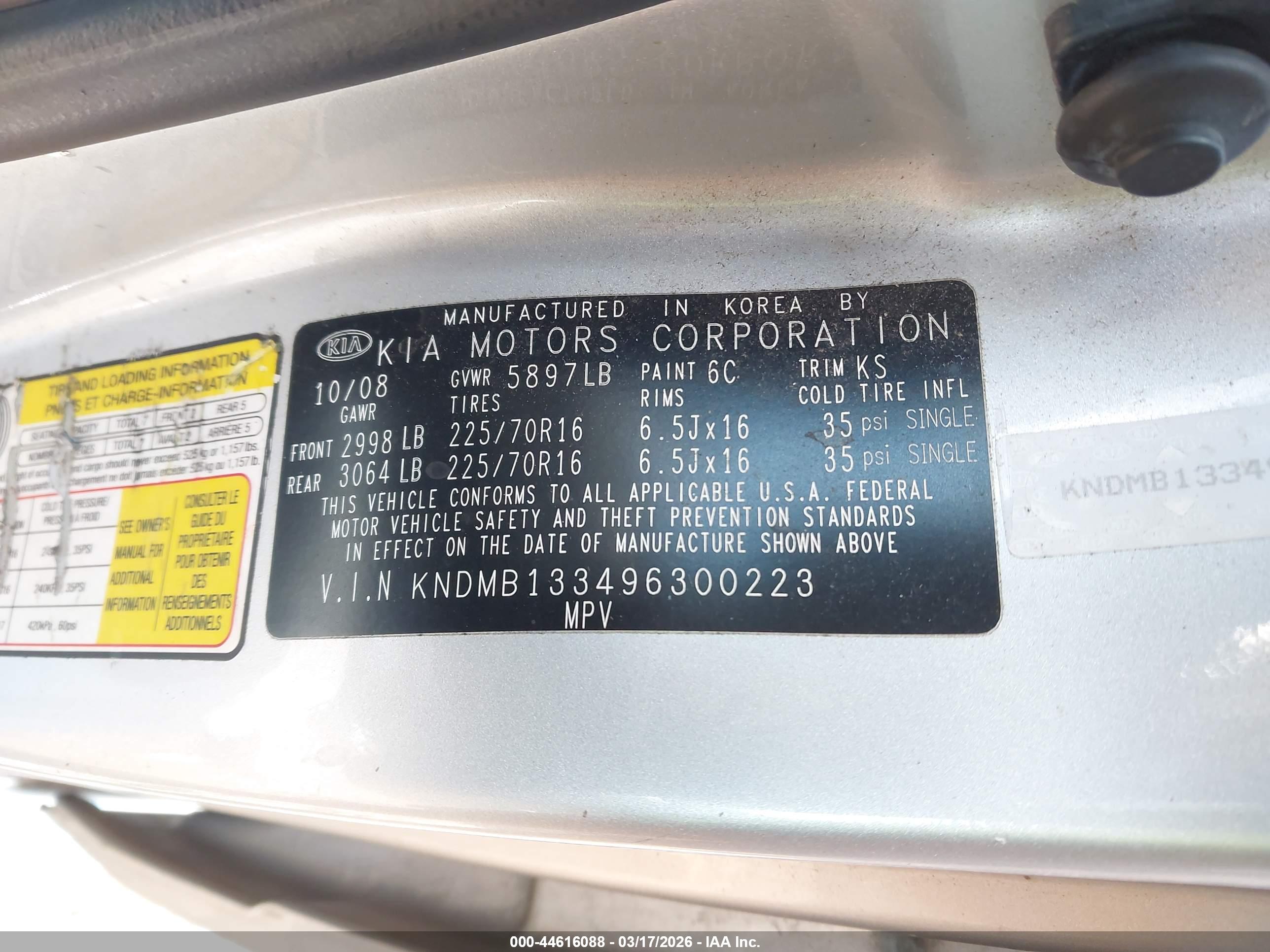 KIA SEDONA image 9