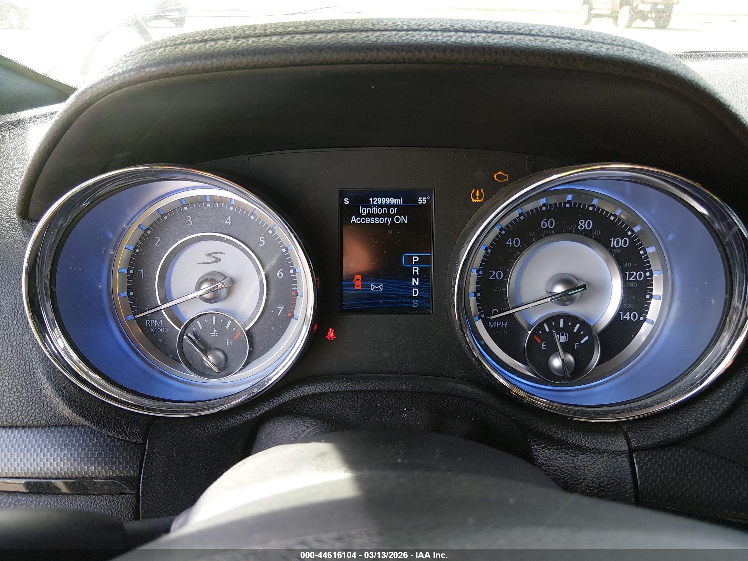 CHRYSLER 300 image 7