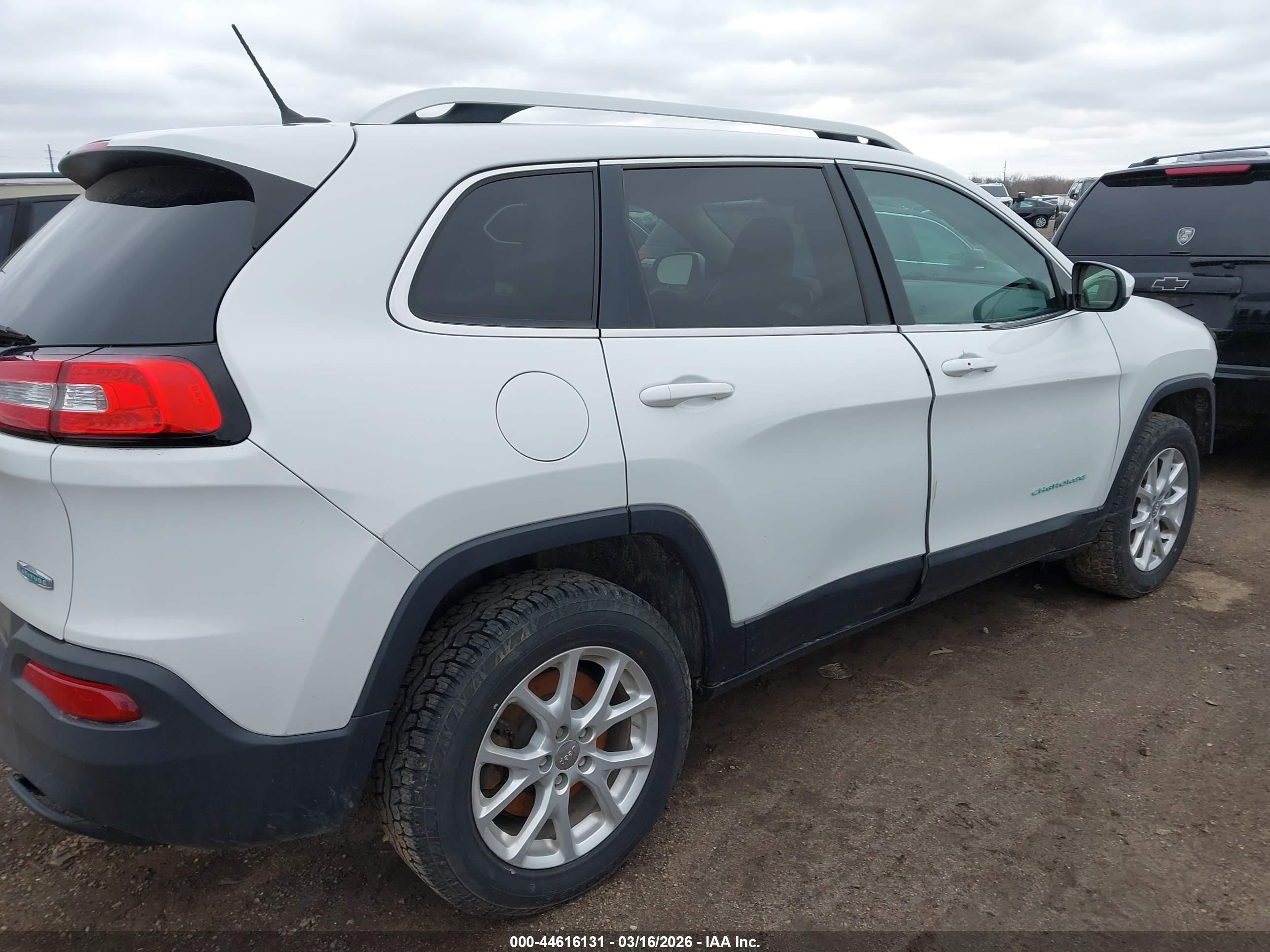 JEEP CHEROKEE image 4
