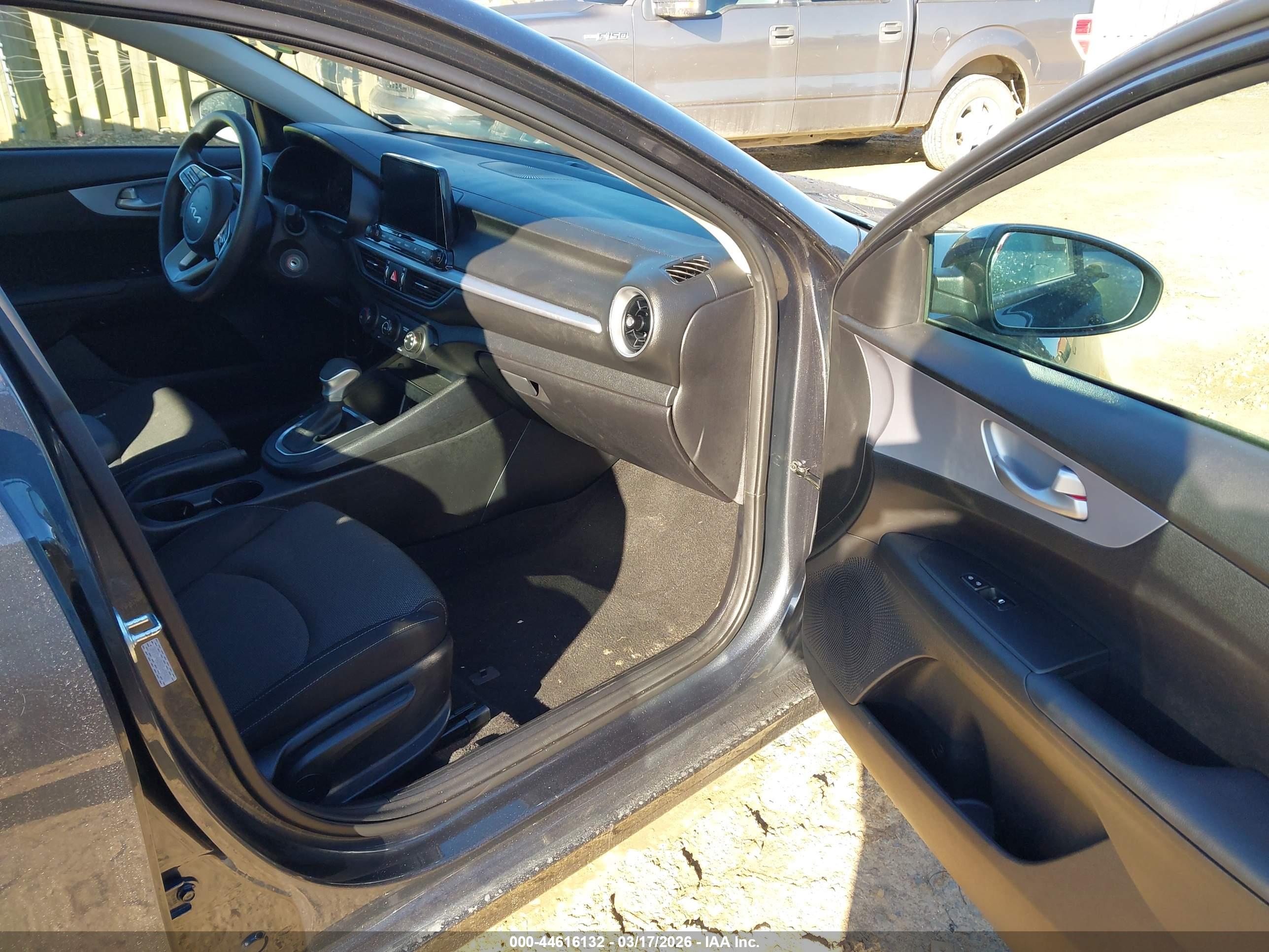 KIA FORTE image 5