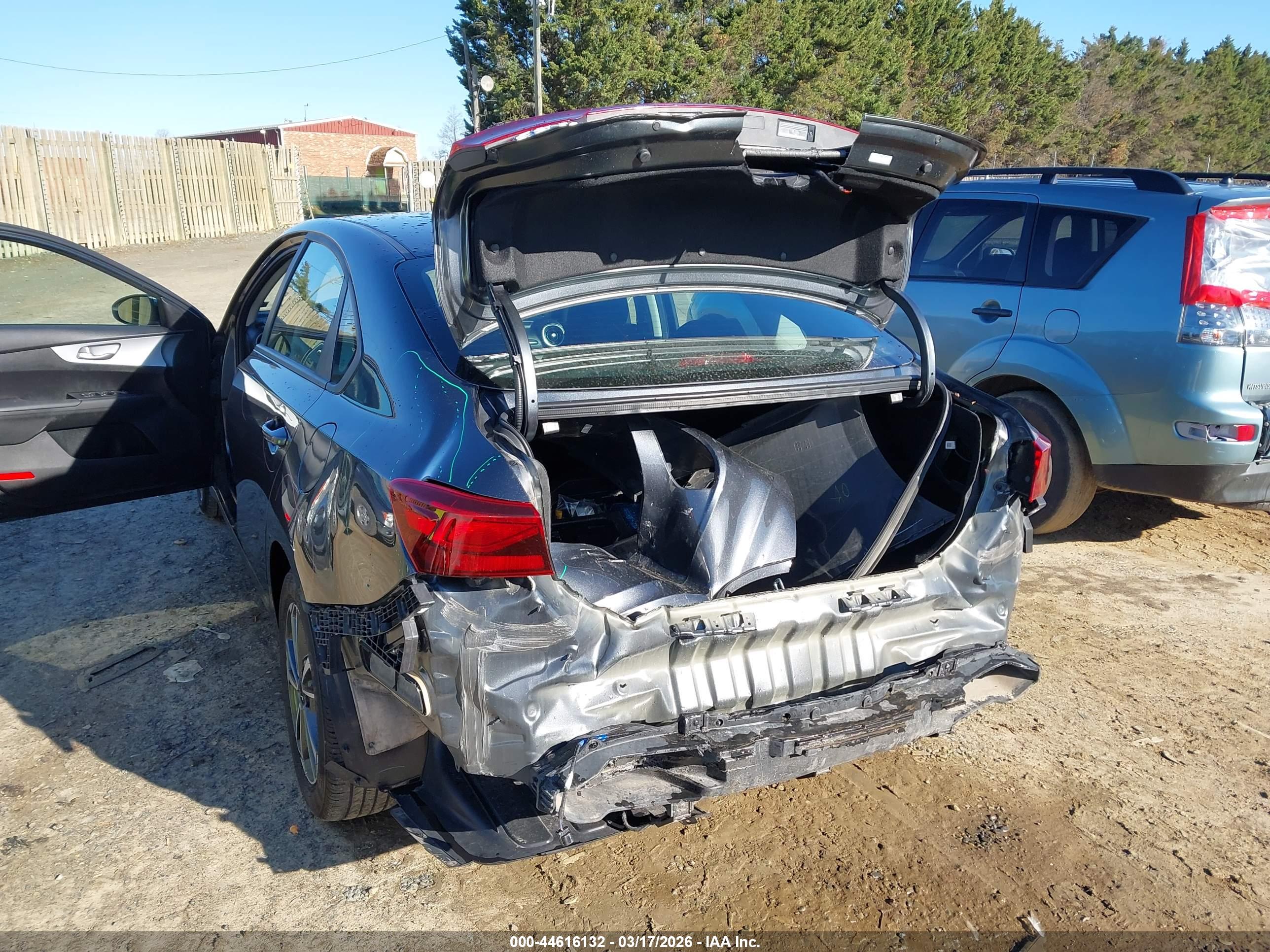 KIA FORTE image 6
